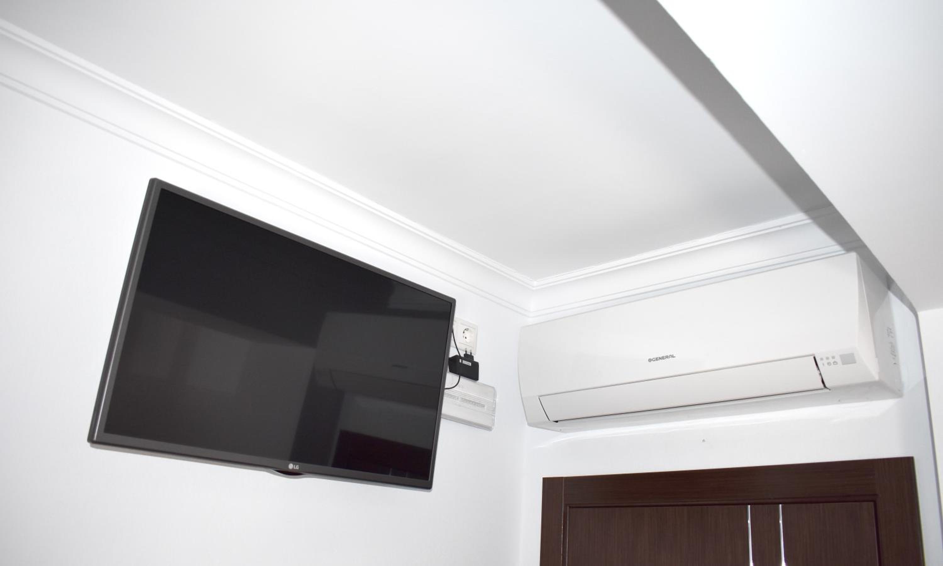 Double Room with Terrace - Photo 12