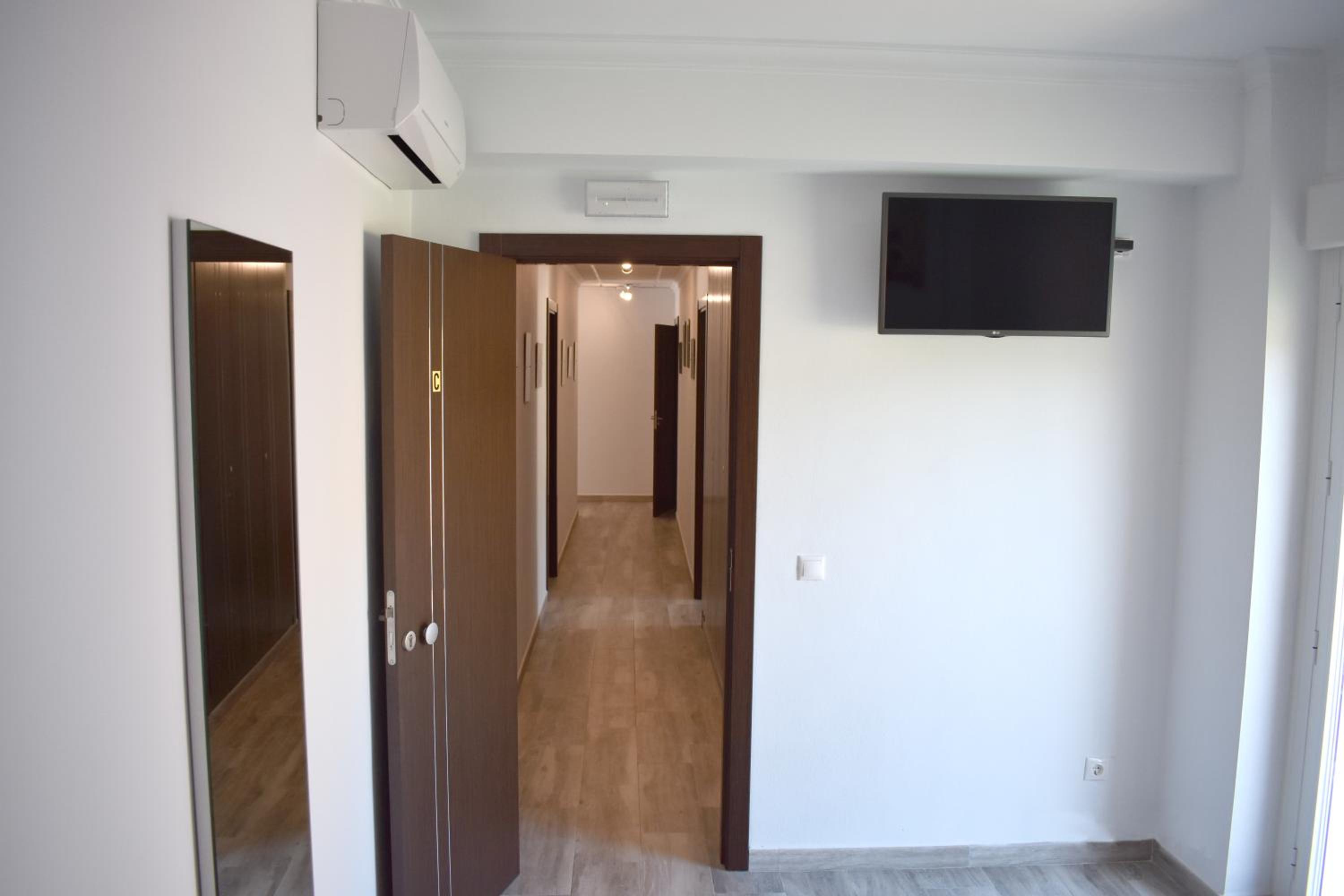 Double Room with Terrace - Photo 1