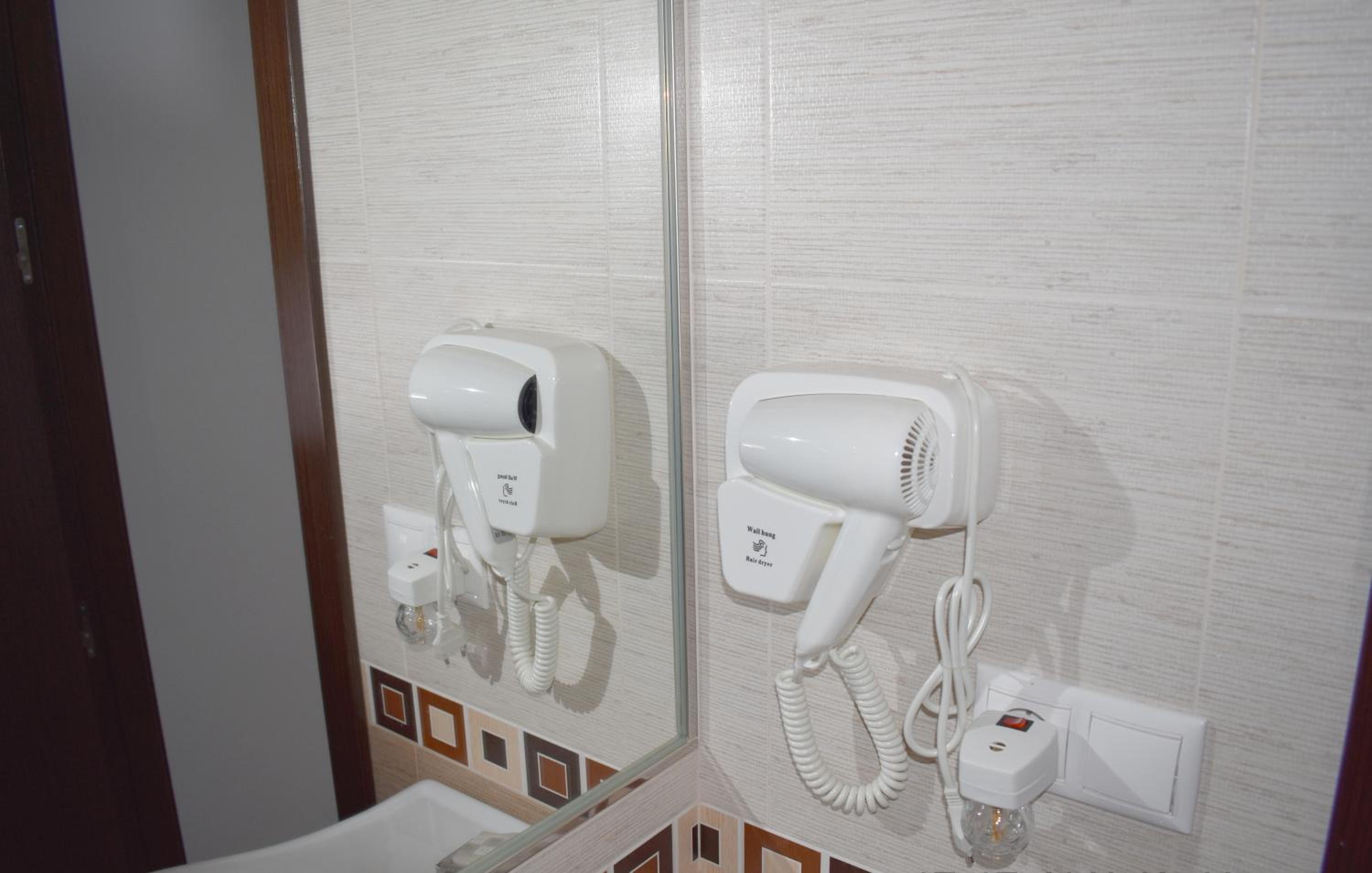 Twin Room with Terrace - Photo 13
