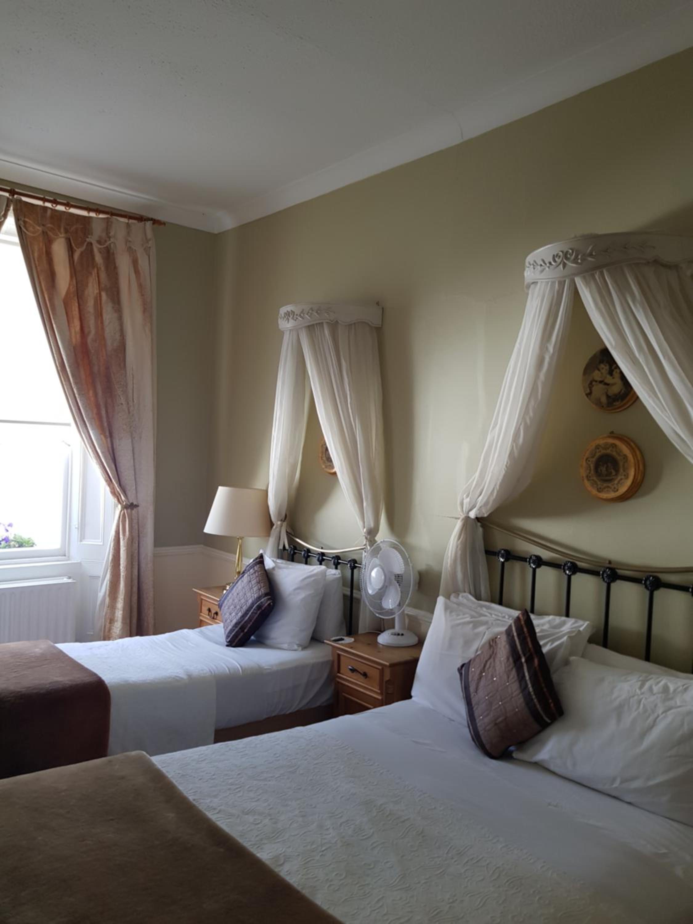 Luxury Double or Twin Room photo 3
