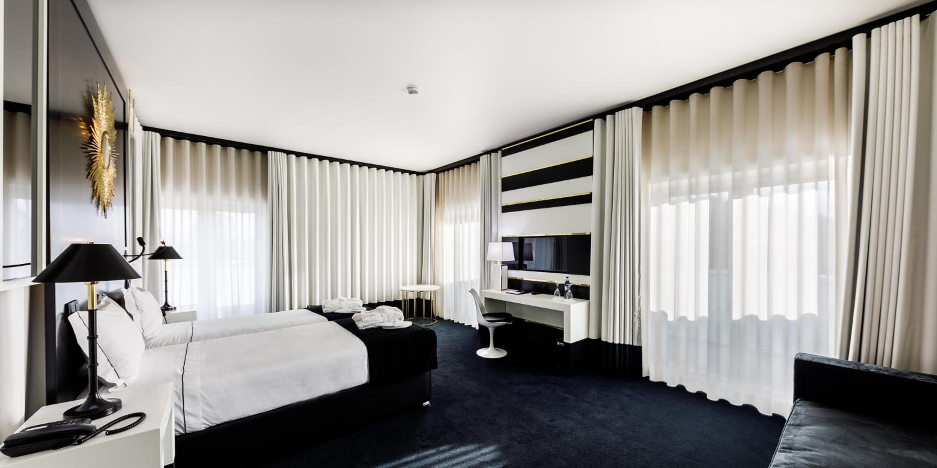Triple Room thumbnail 6