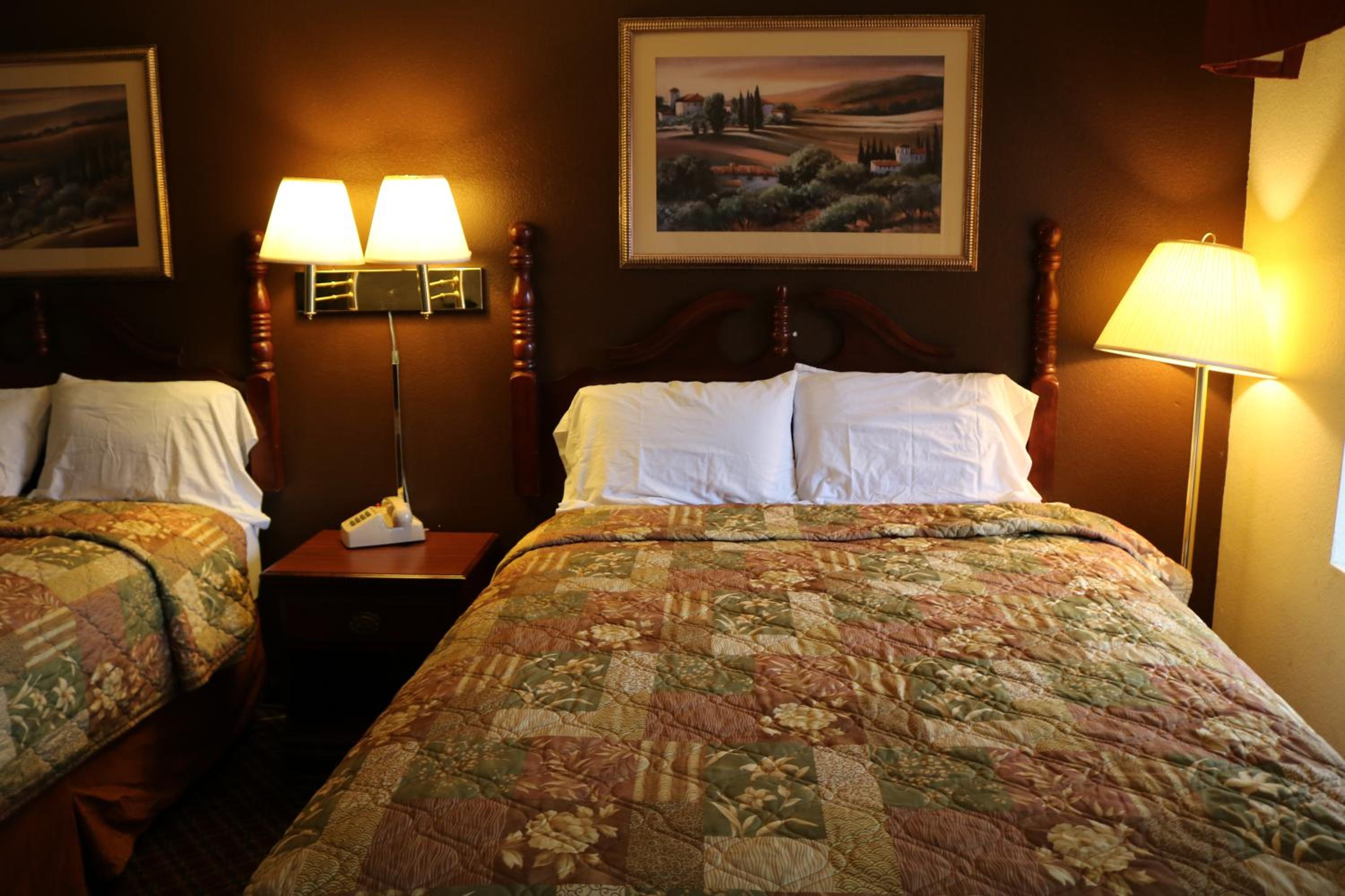 Standard Double Room - Photo 6