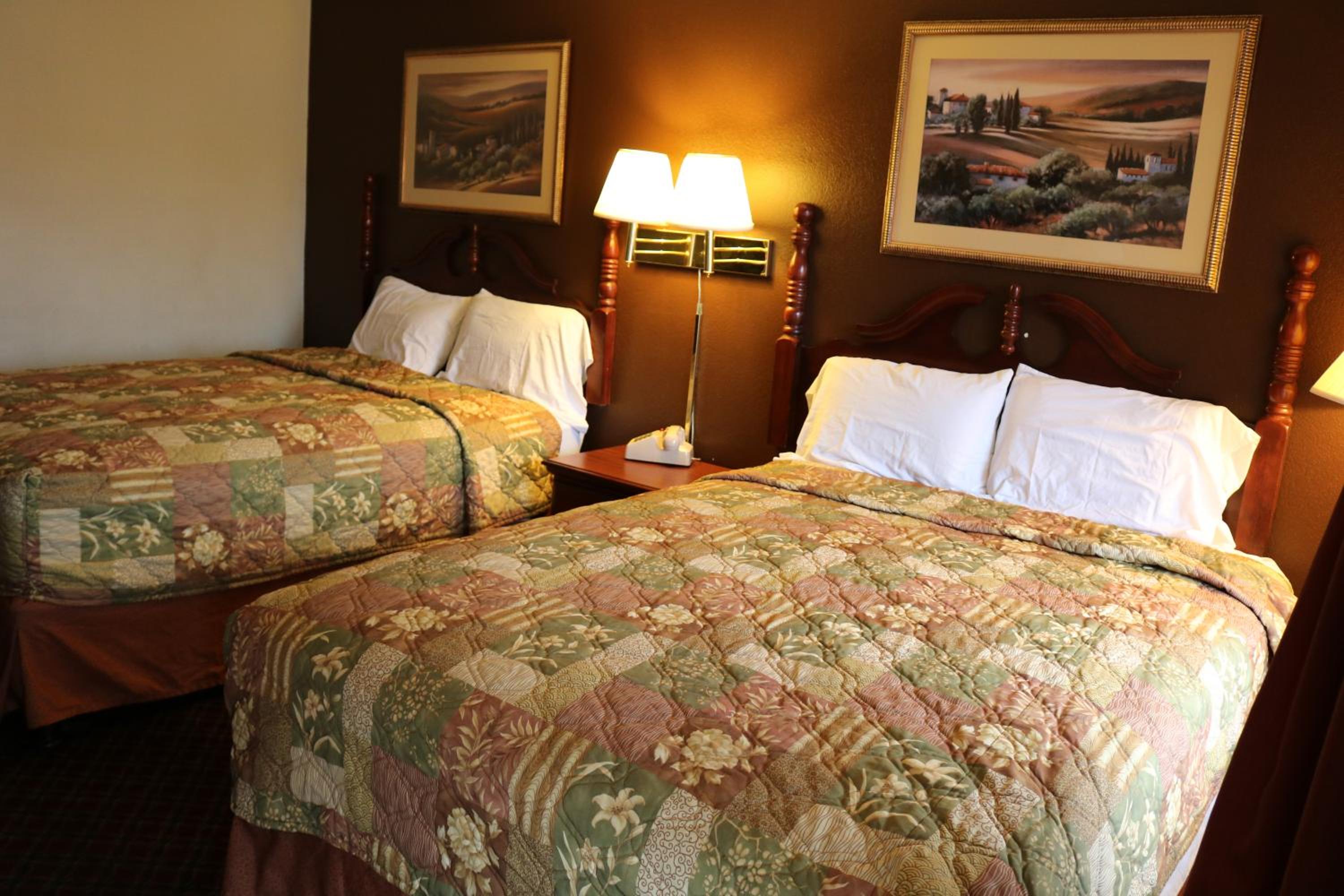 Standard Double Room - Photo 7