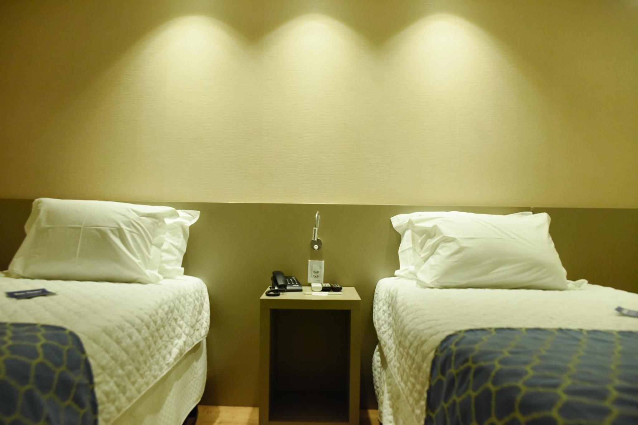 Deluxe Twin Room photo 2