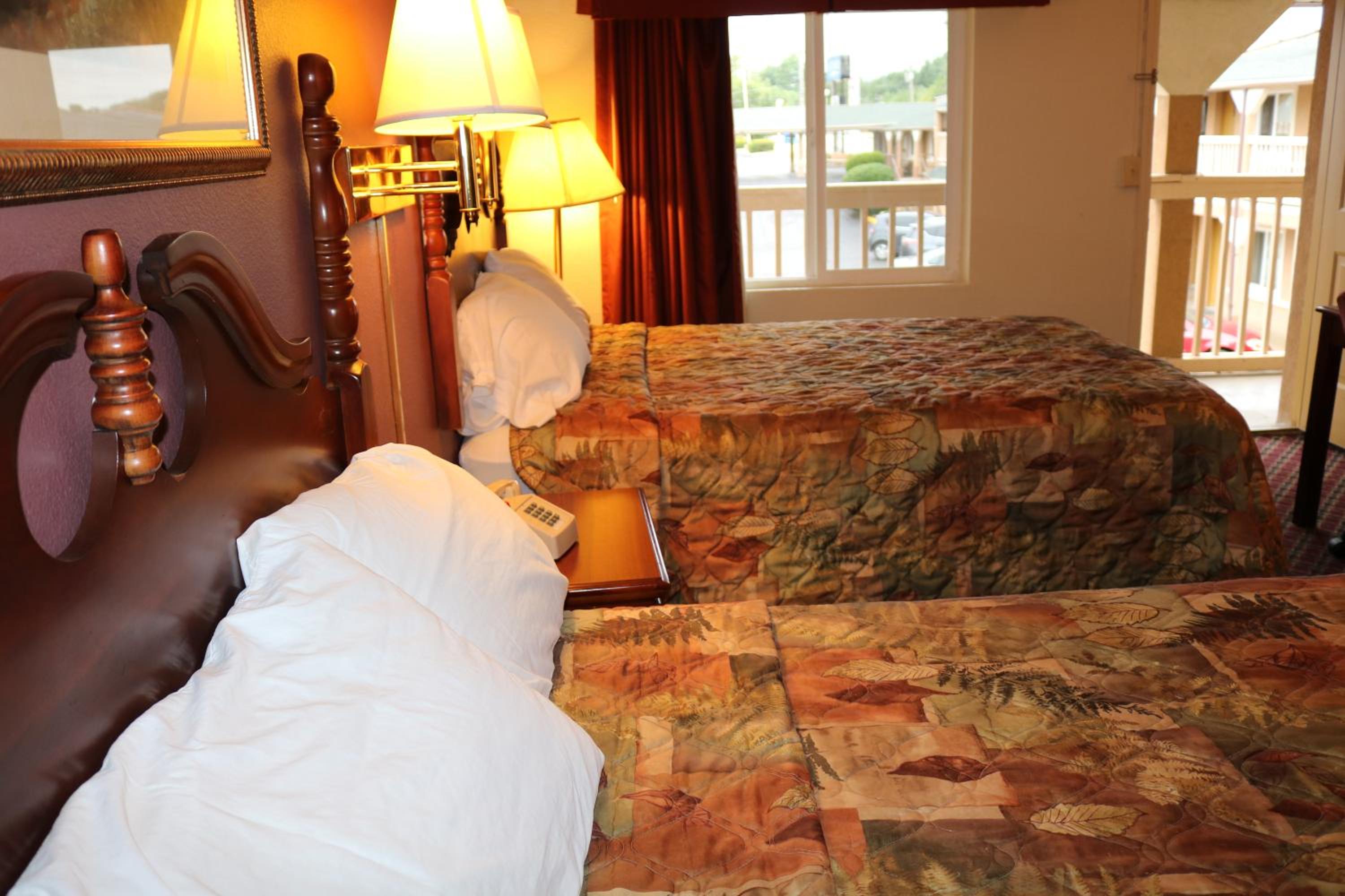 Standard Double Room - Photo 3