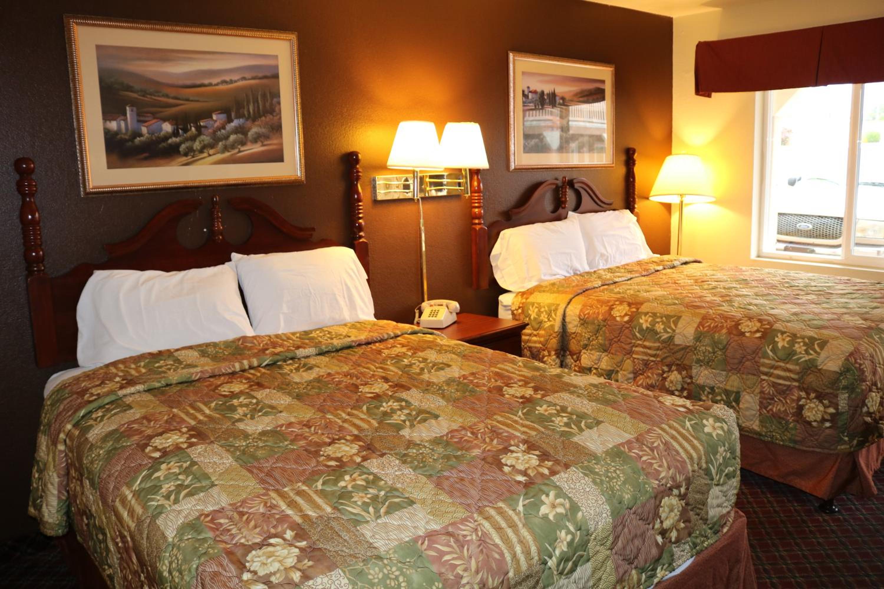 Standard Double Room - Photo 4