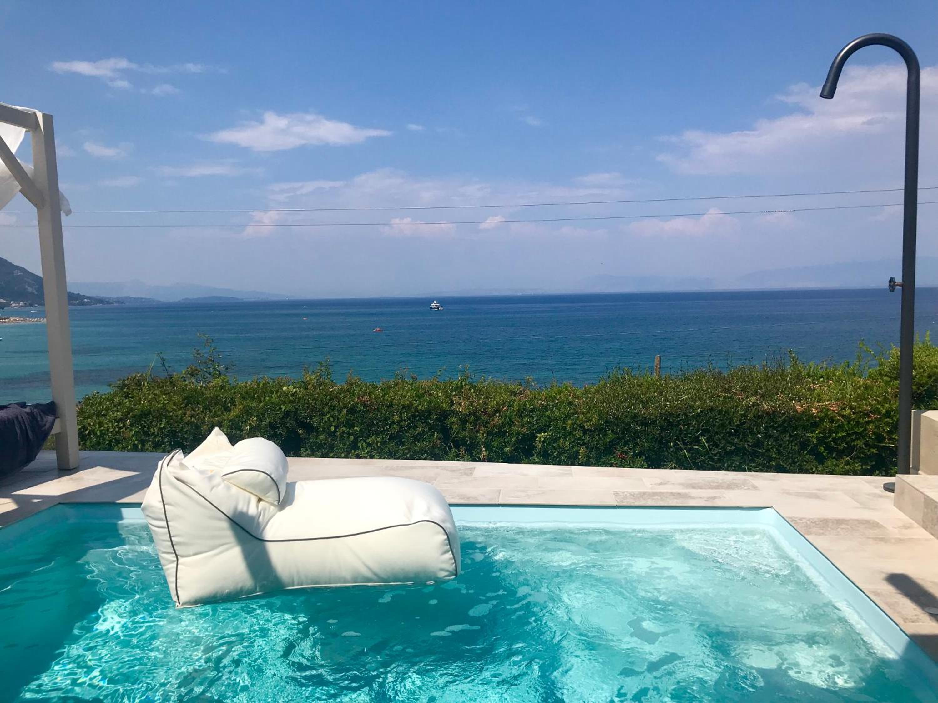Two-Bedroom Villa with Private Heated Pool and Hot Tub photo 2