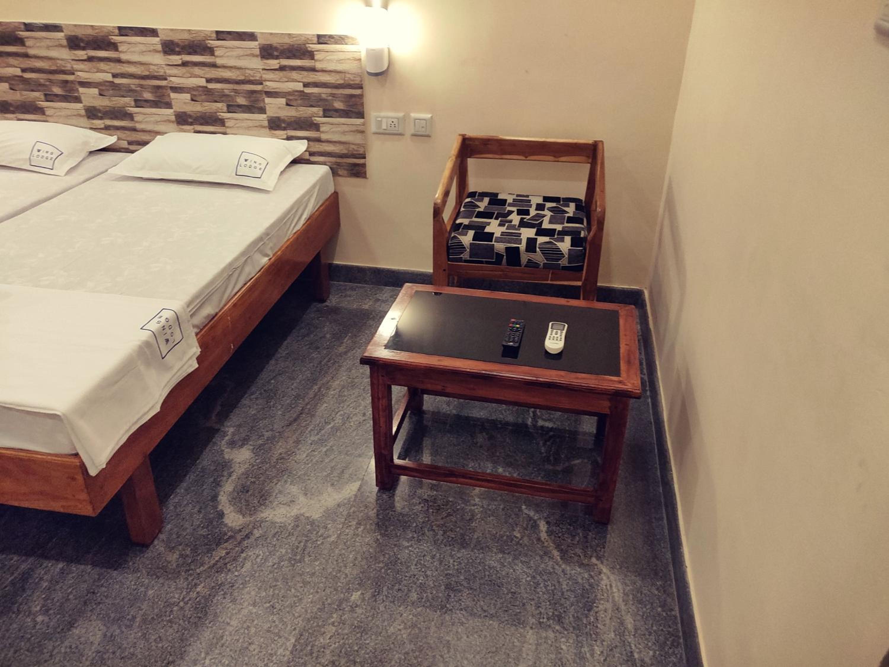 Standard Double Room with Fan - Photo 19