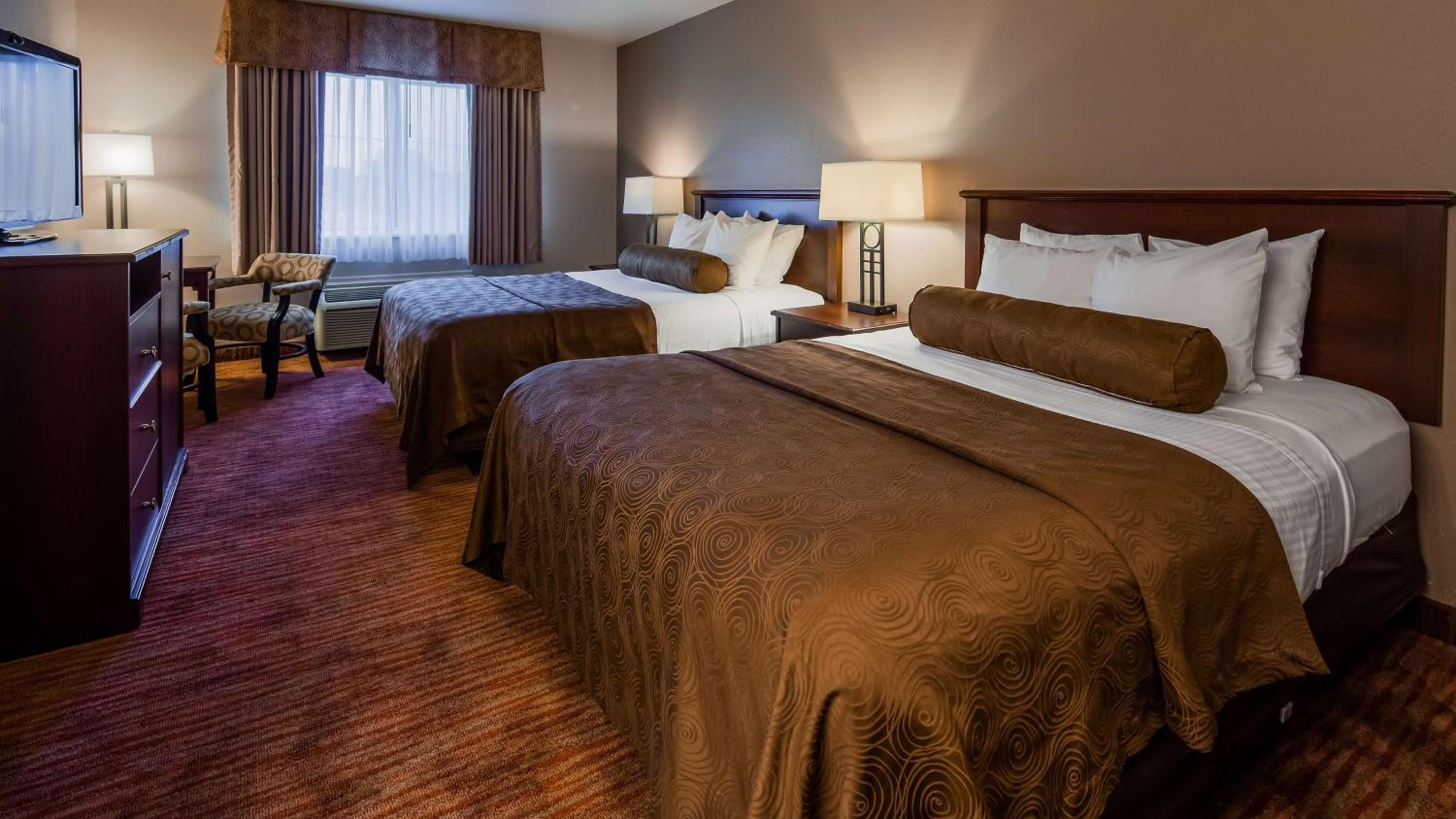Best Western Plus Concord Inn