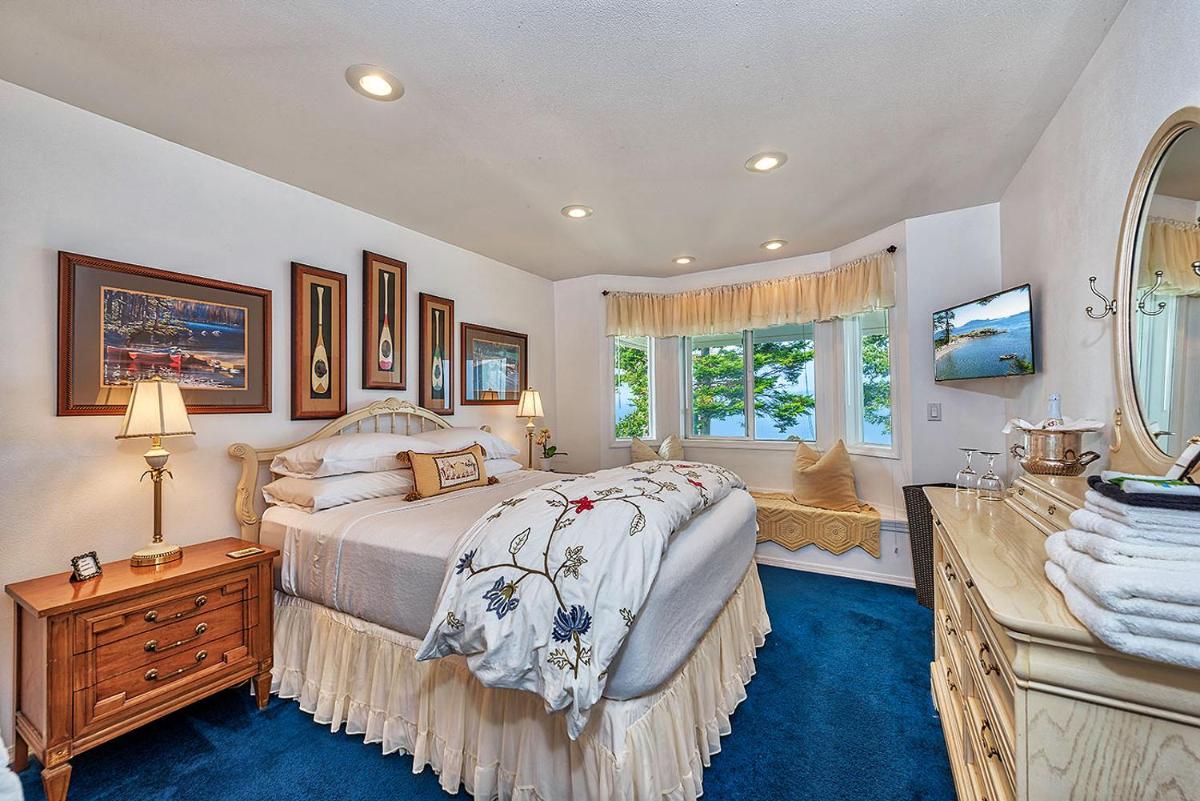 Queen Room with Sea View photo 1