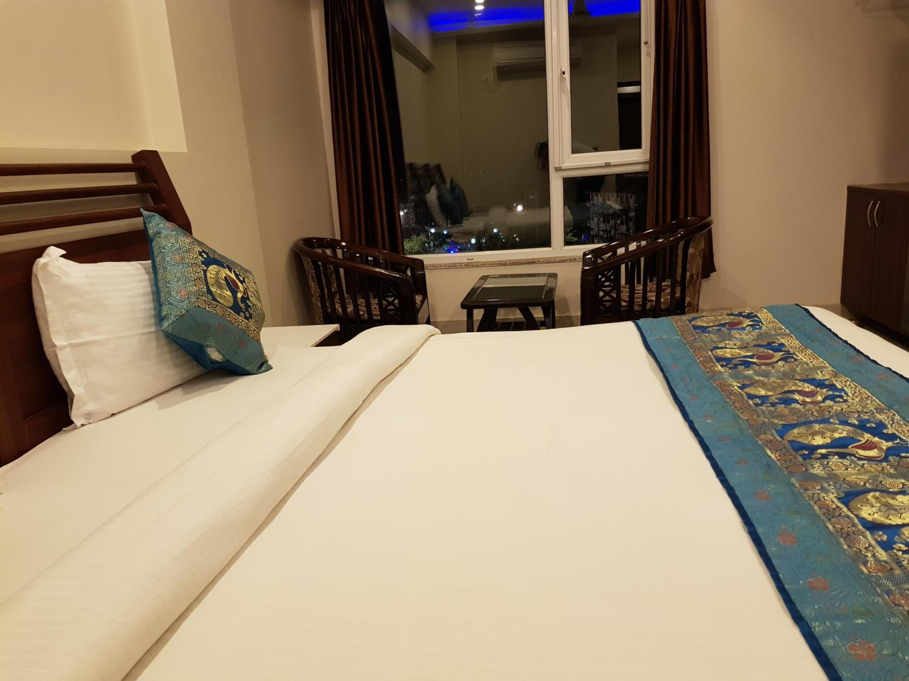 Superior Double Room with River View - Photo 4