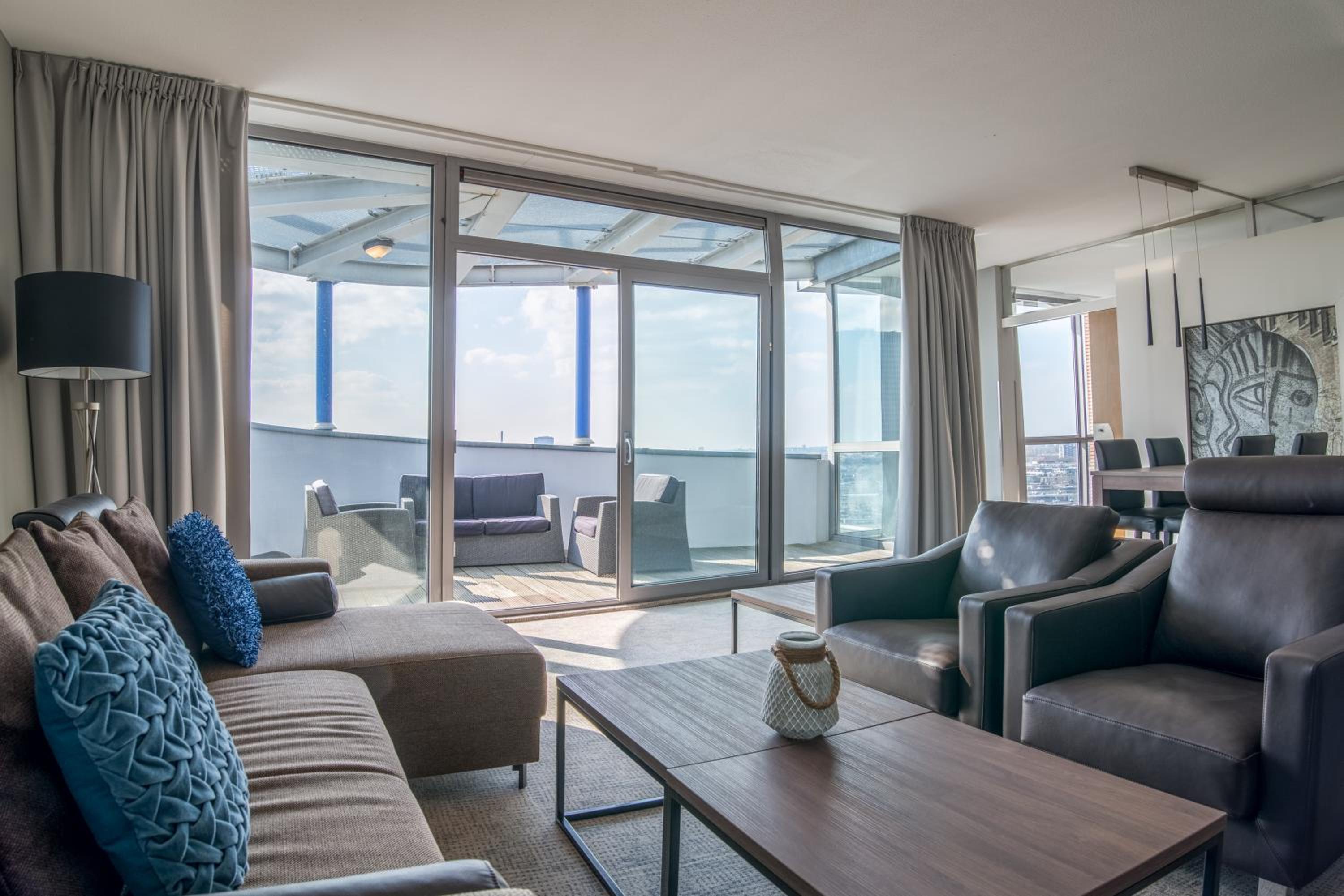 Presidential Suite photo 3