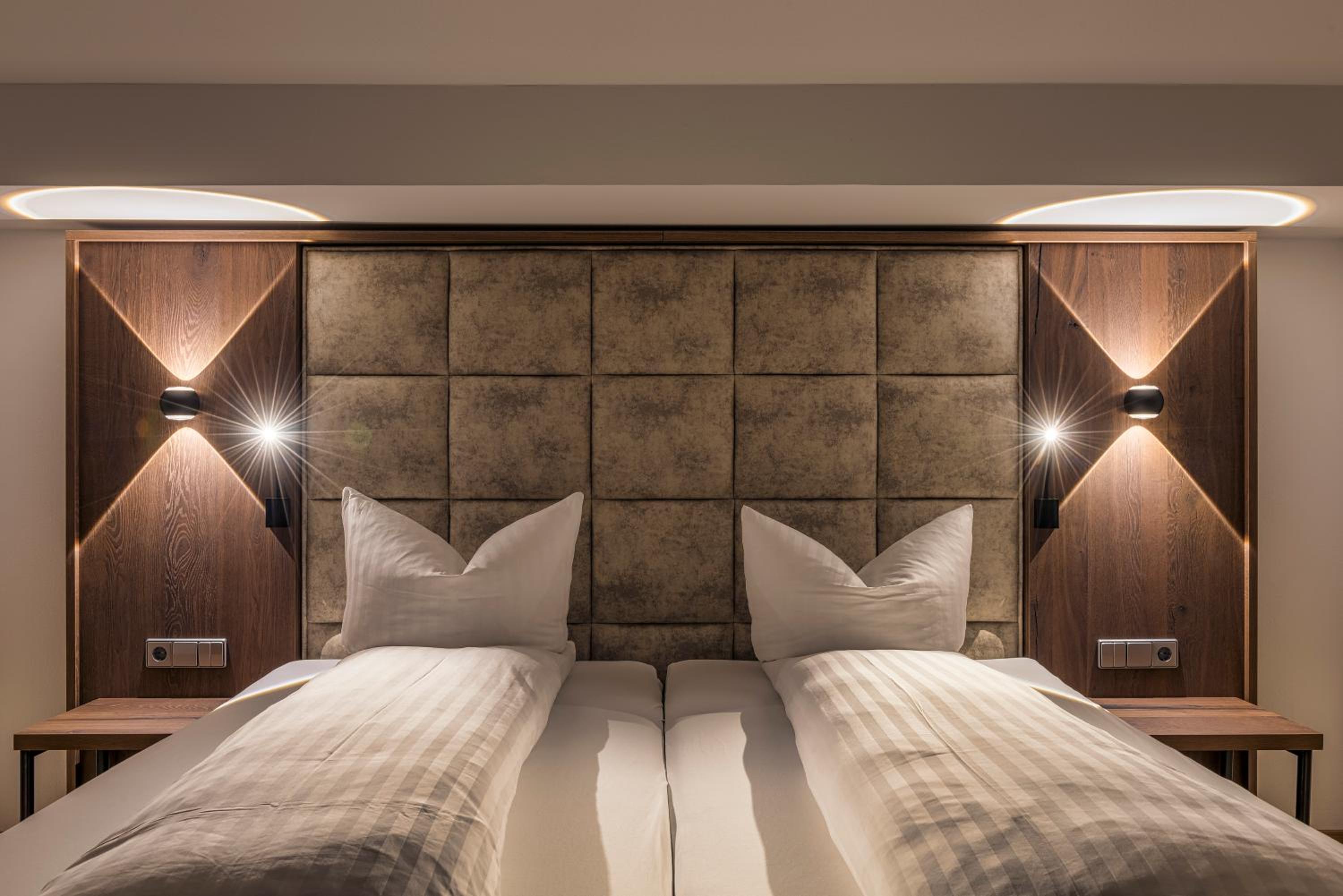 Suite with Mountain View - Photo 6
