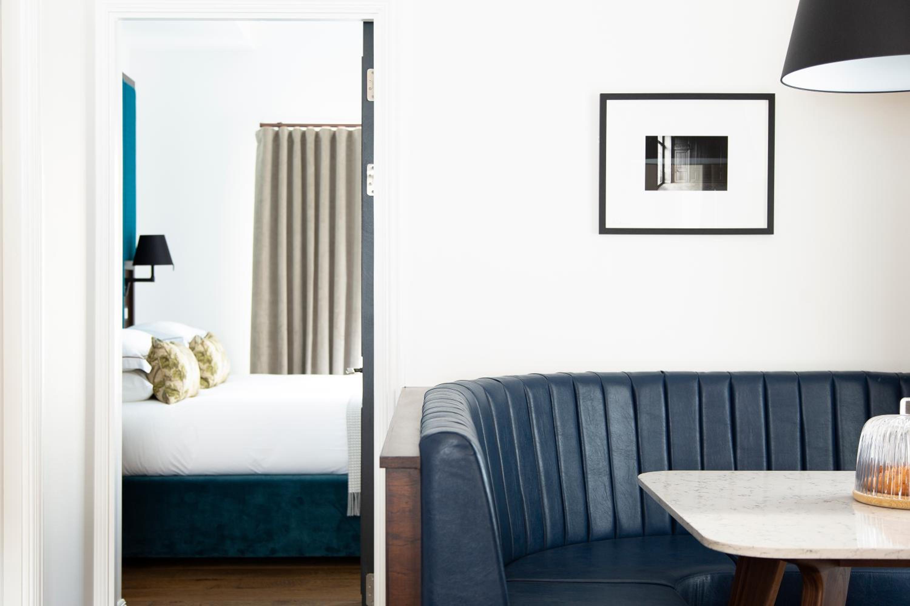 Luxury One Bedroom Apartment With Bed Alcove