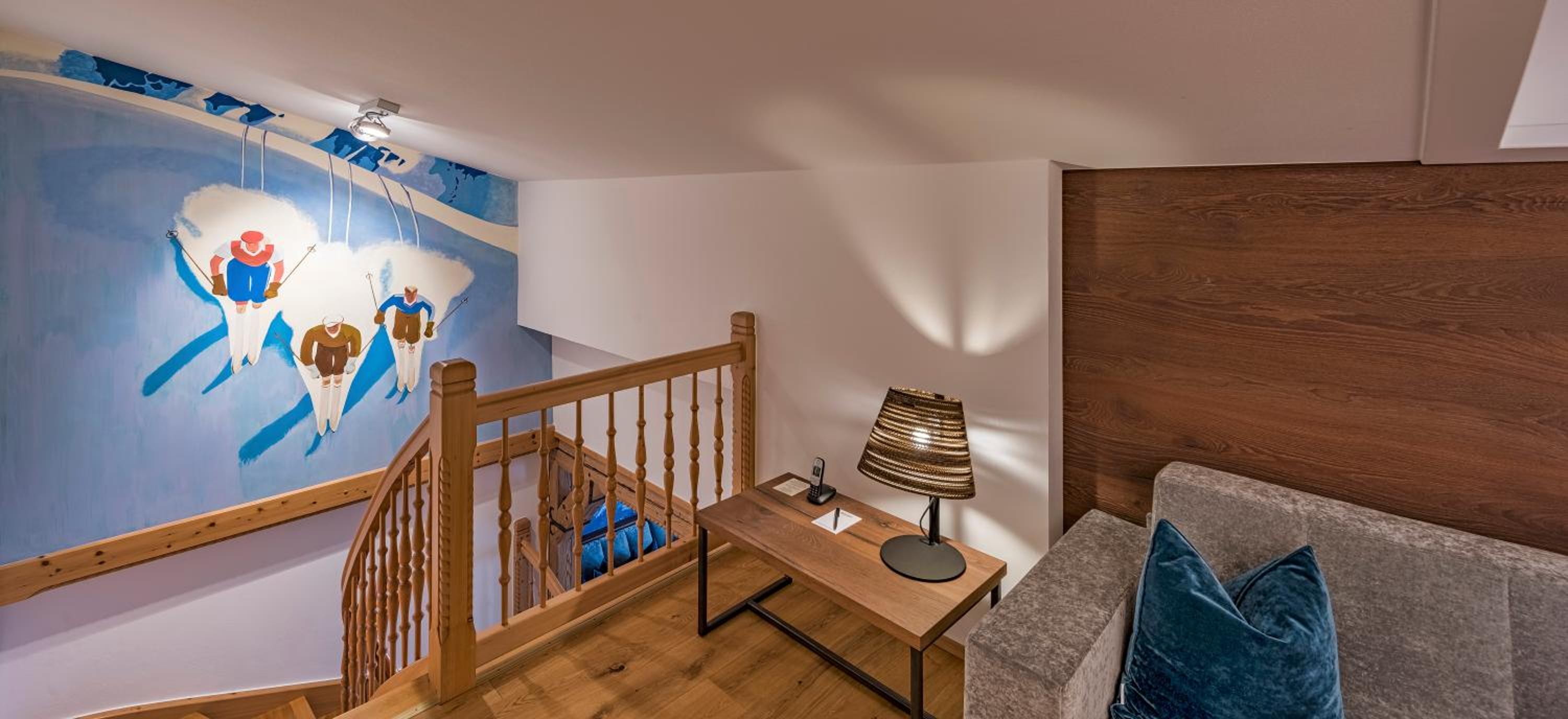 Suite with Mountain View - Photo 3