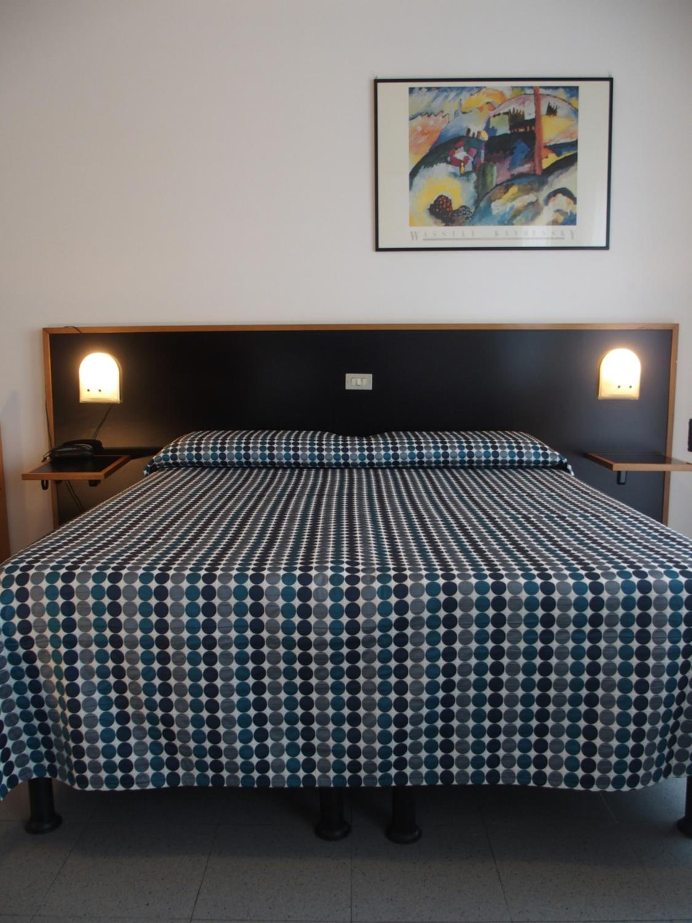 Double Room - Photo 11