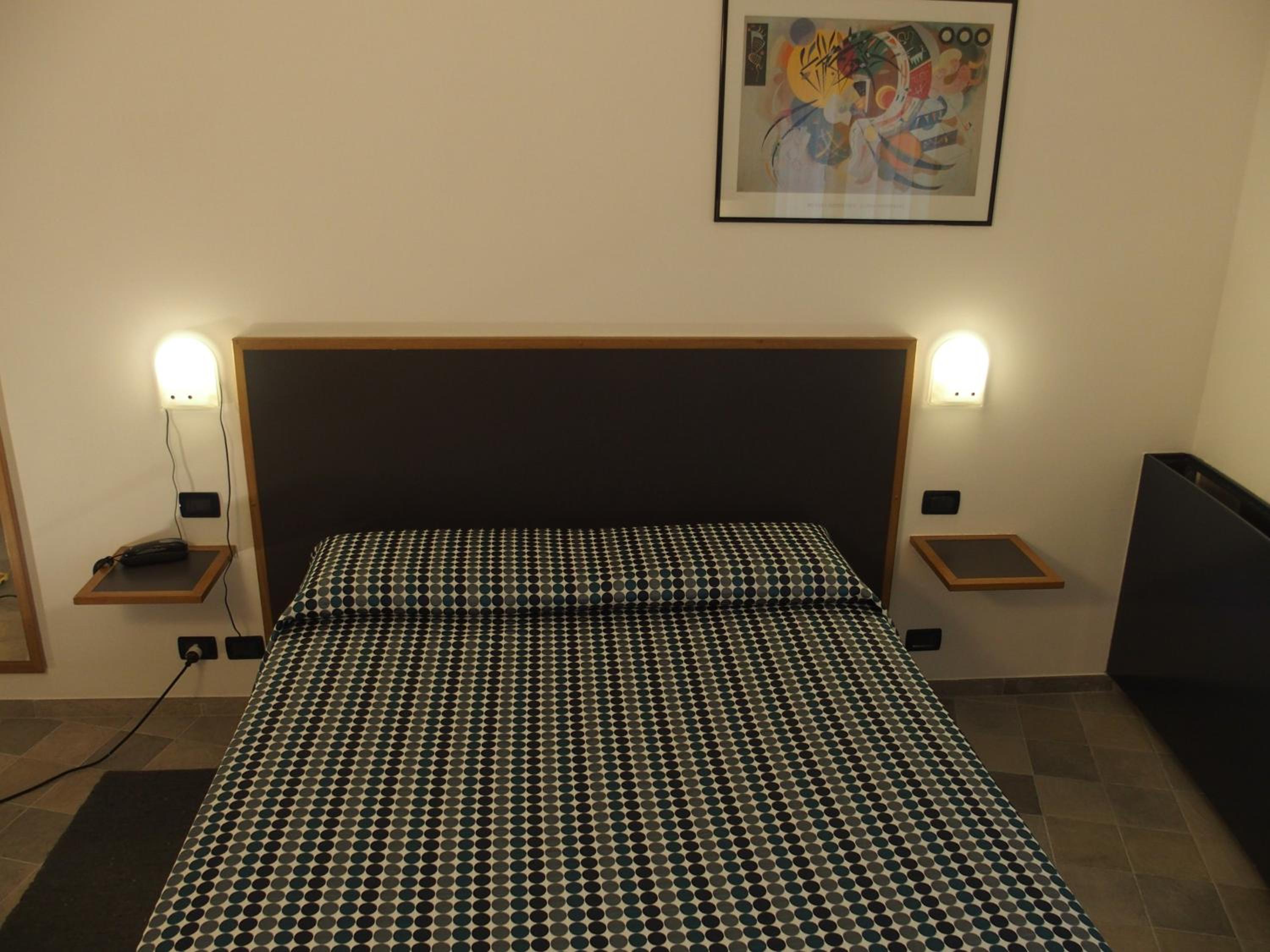 Double Room - Photo 14