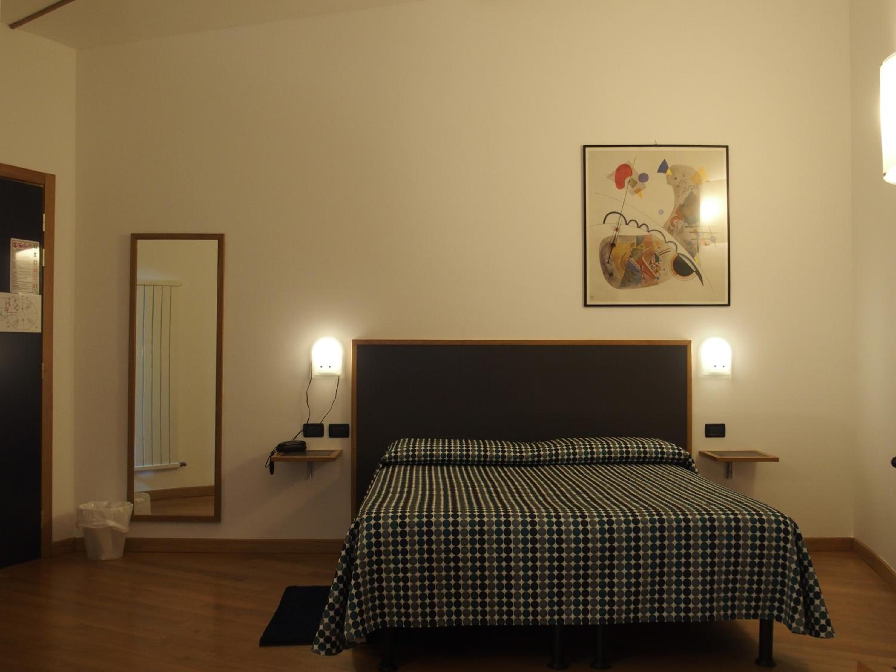 Double Room - Photo 26