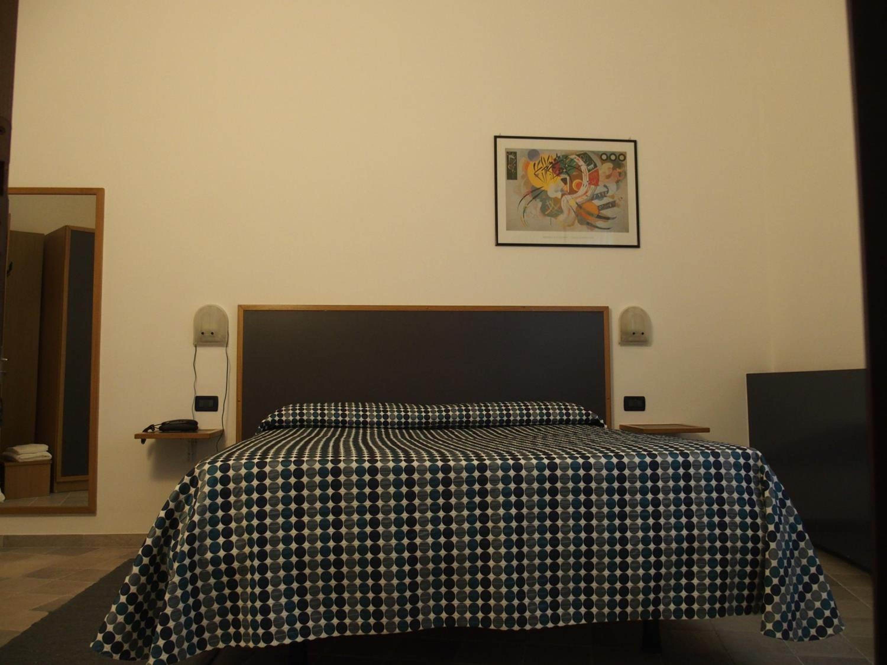 Double Room - Photo 30