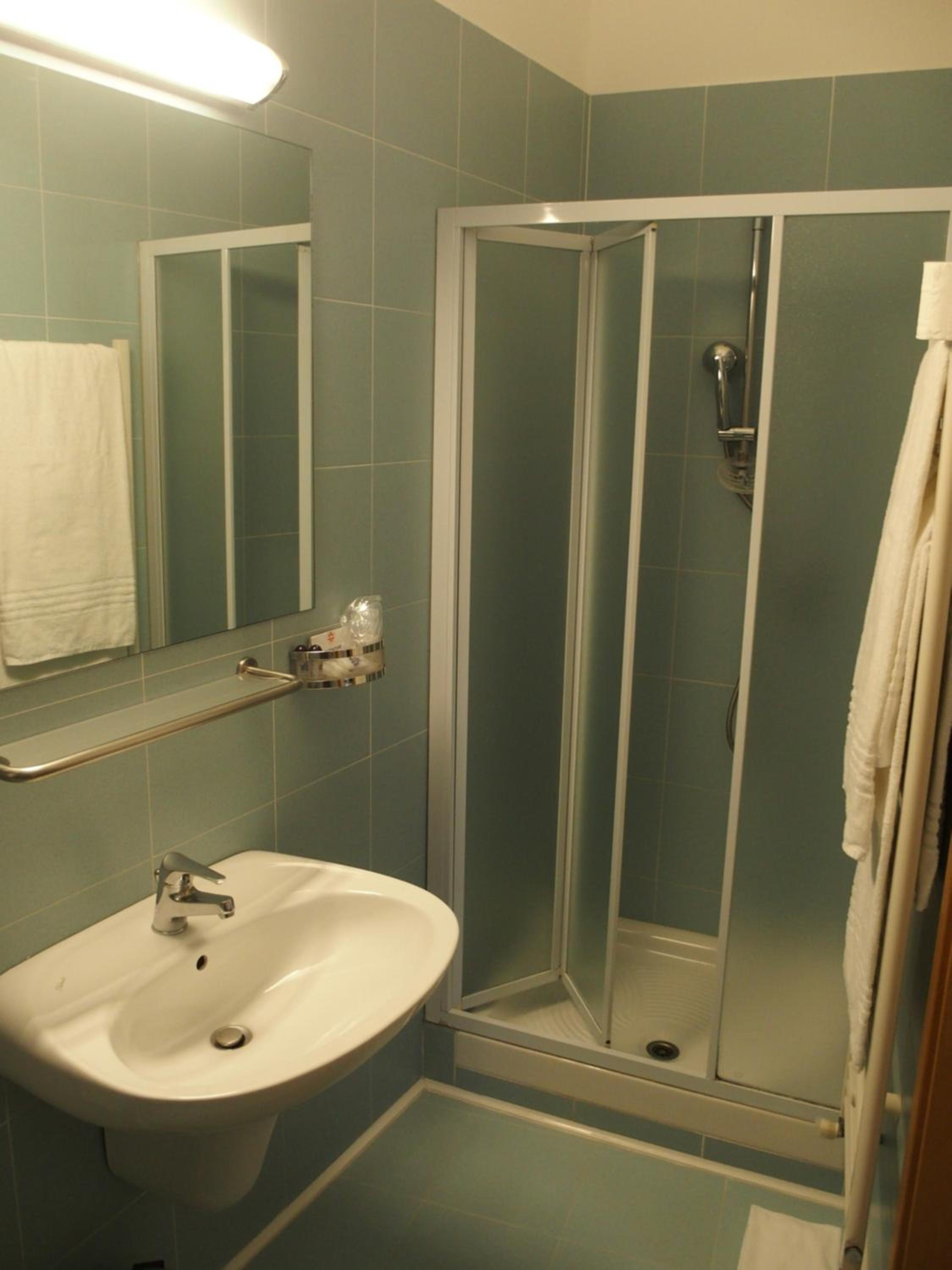 Double Room - Photo 32