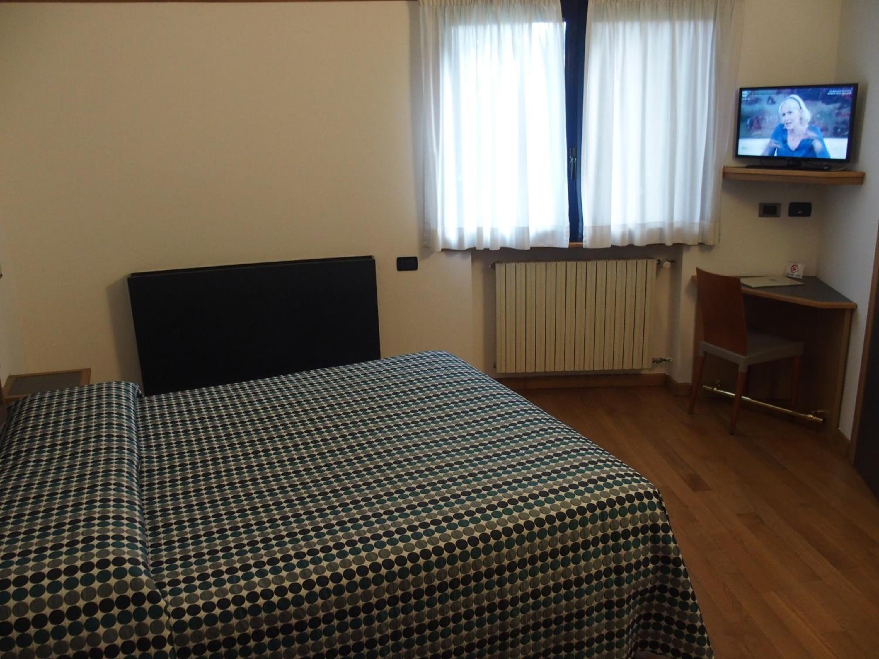 Double Room - Photo 3