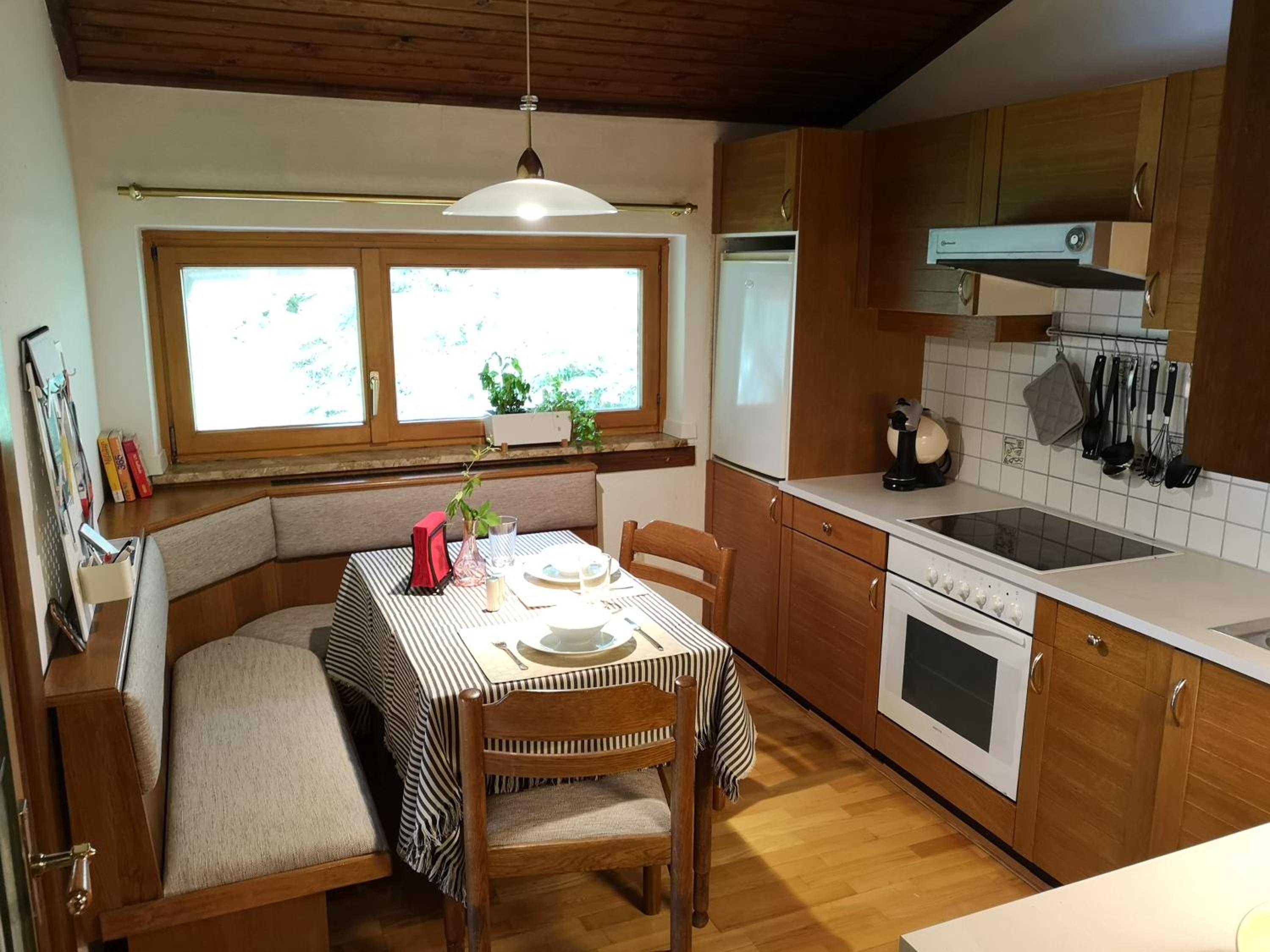 Apartment with Mountain View photo 3