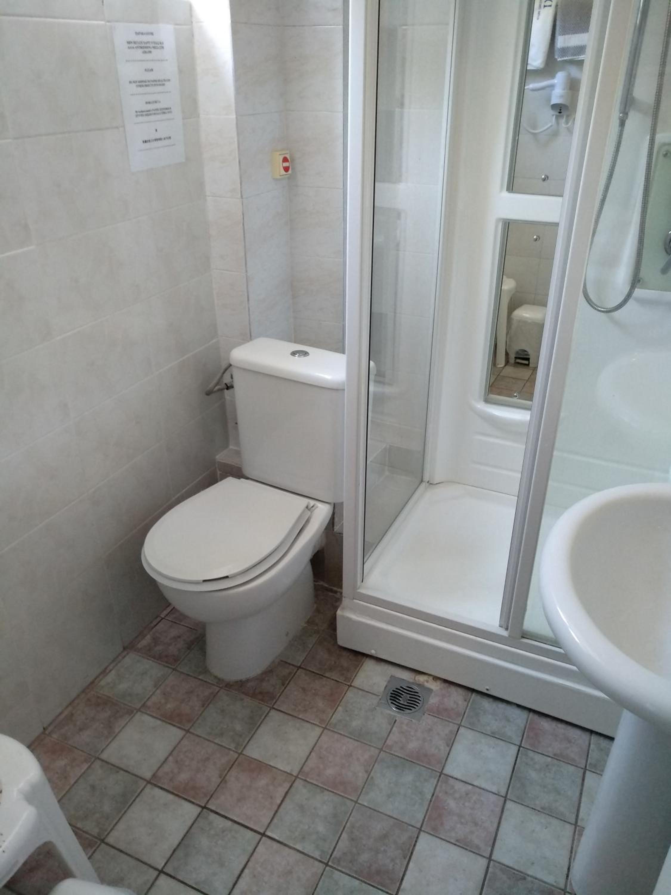 Classic Quadruple Room photo 2