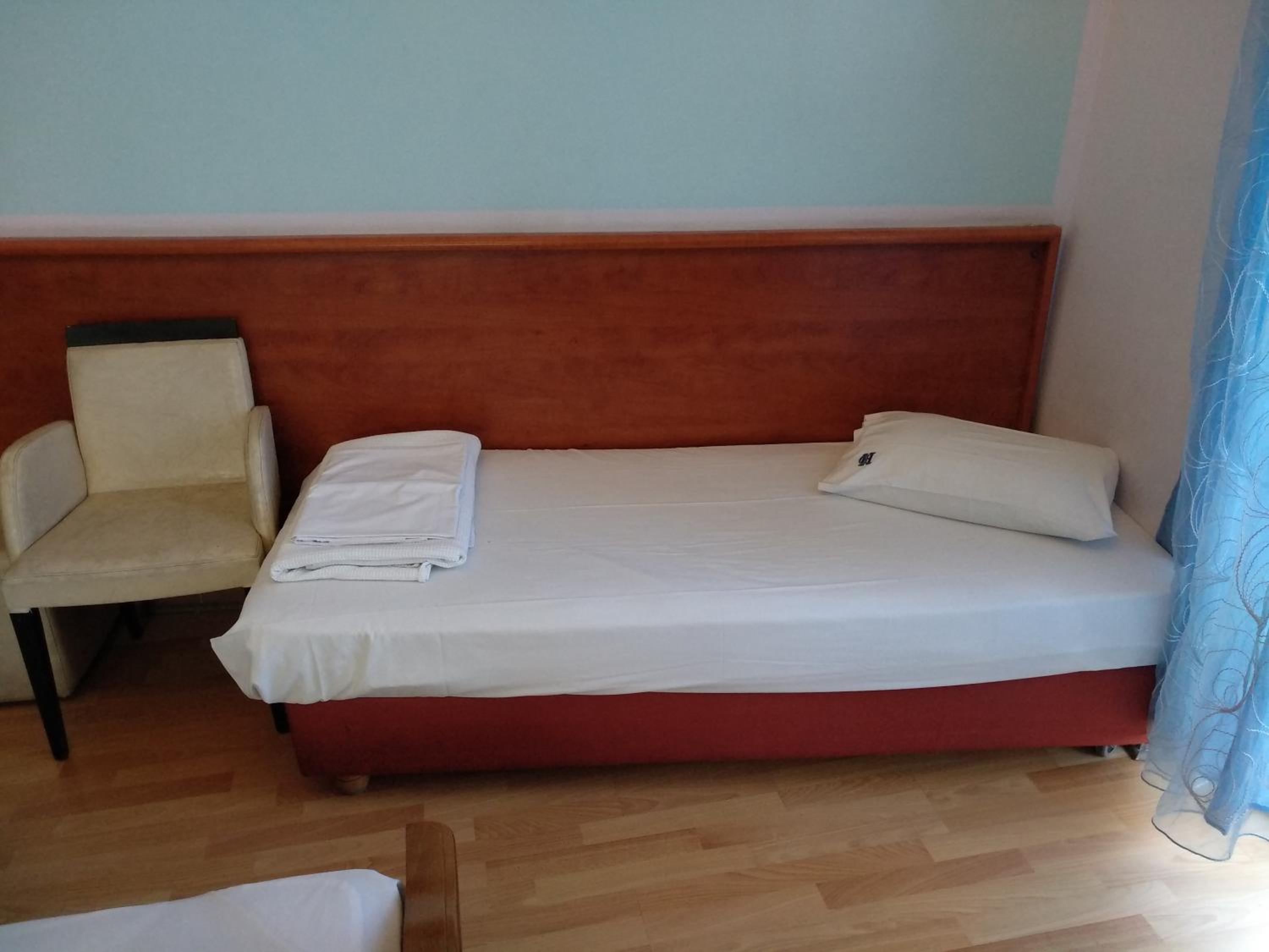 Classic Triple Room photo 1