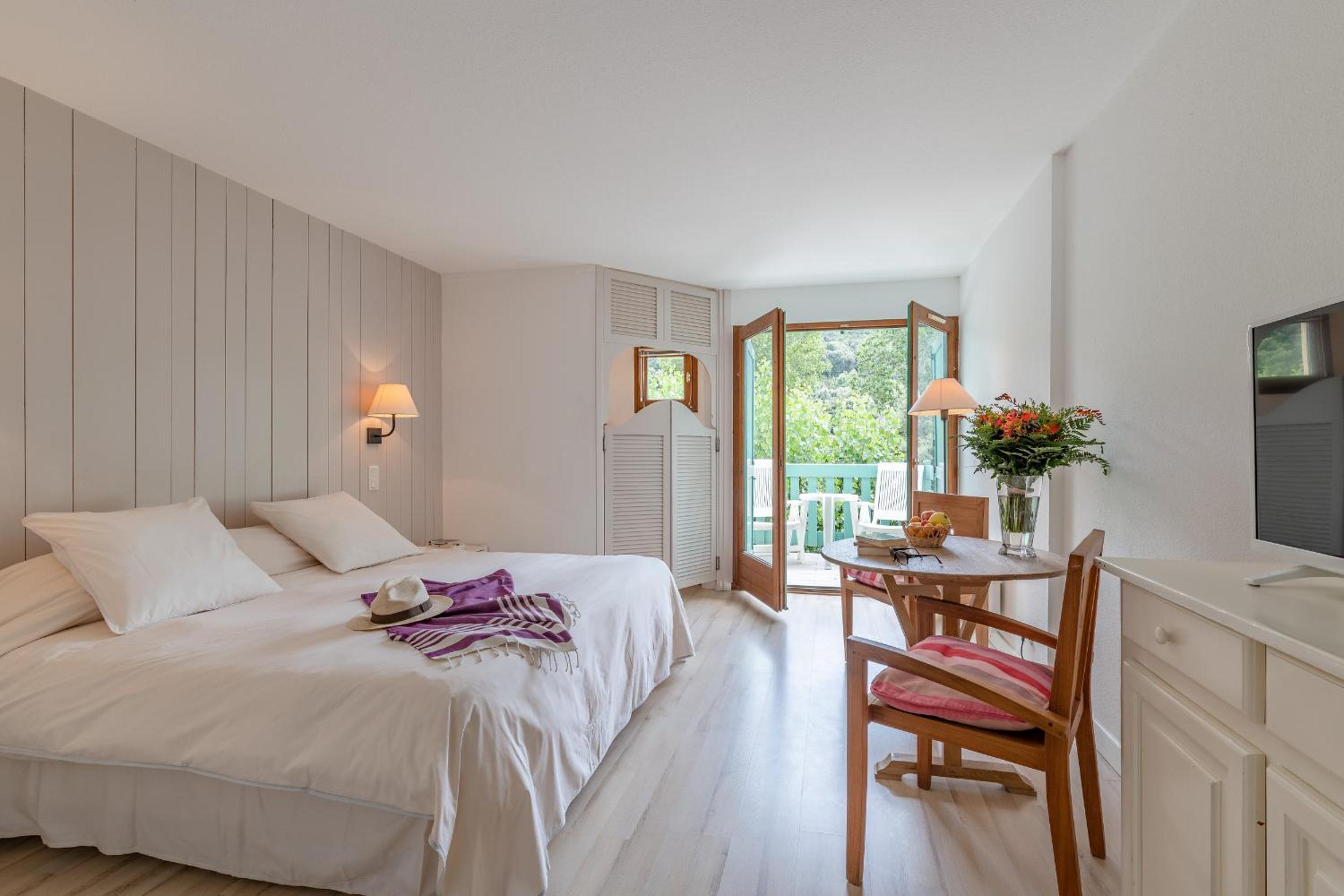Basic Double Room - Photo 3
