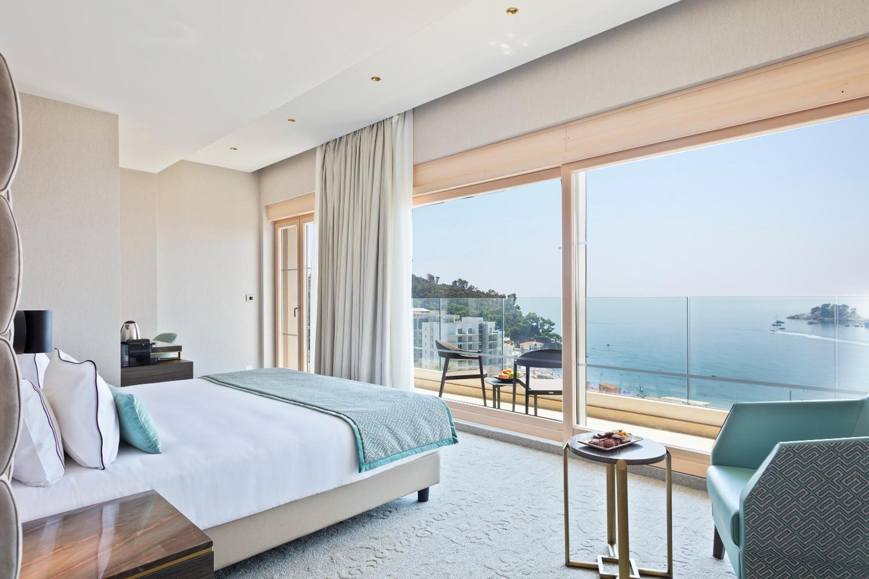 Premium Sea View Room