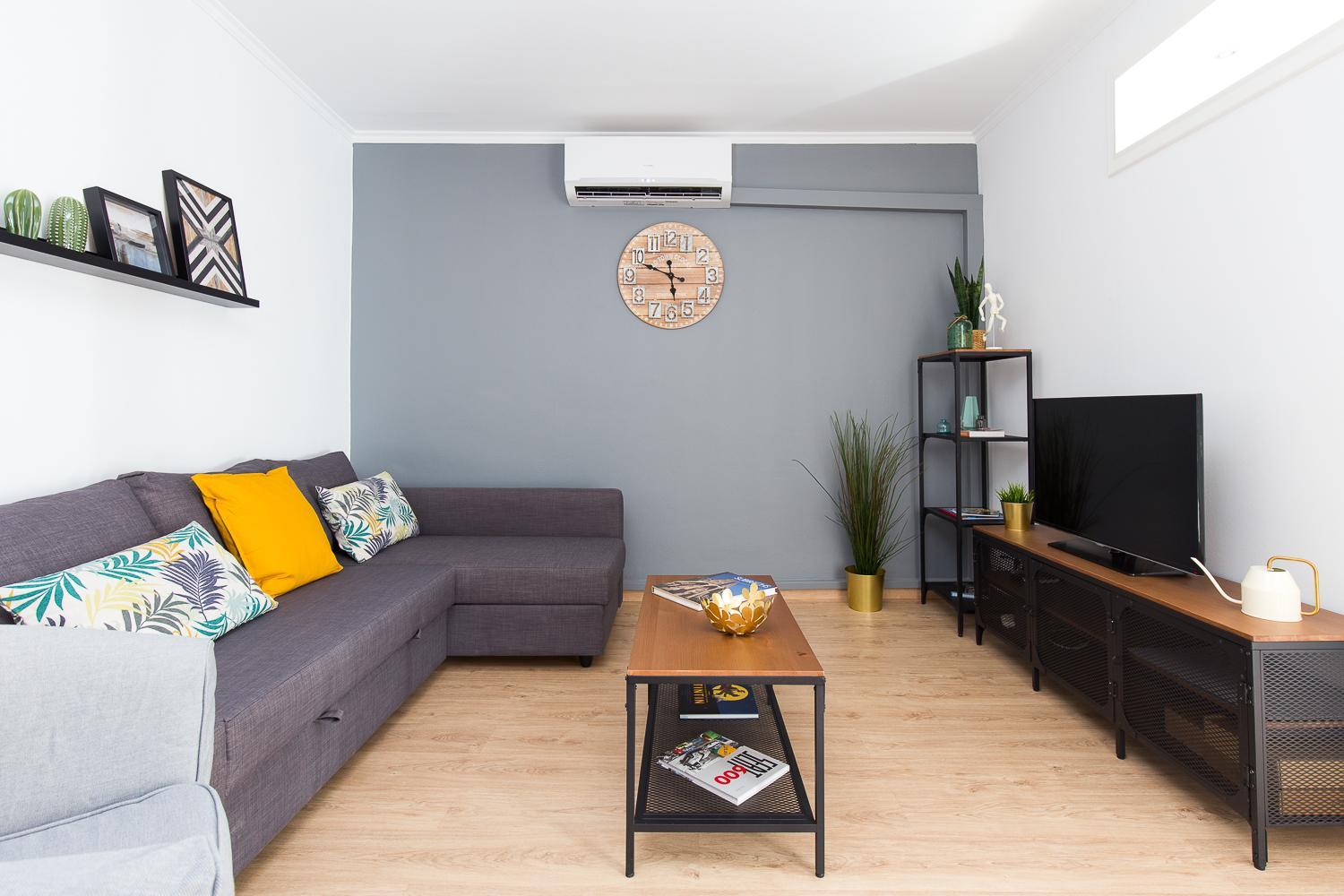 Apartment photo 2