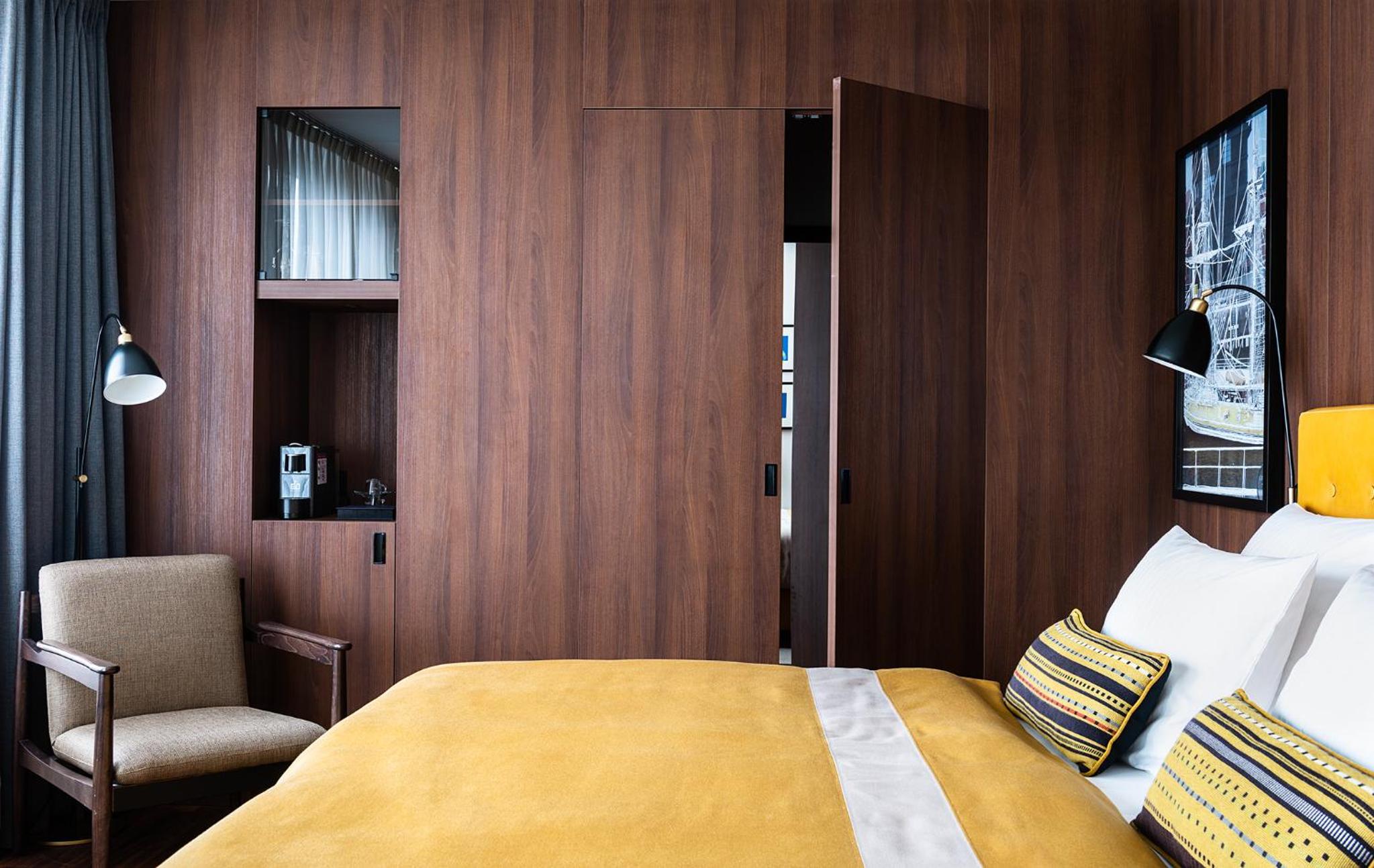 Premium Double Room - Speicherstadt