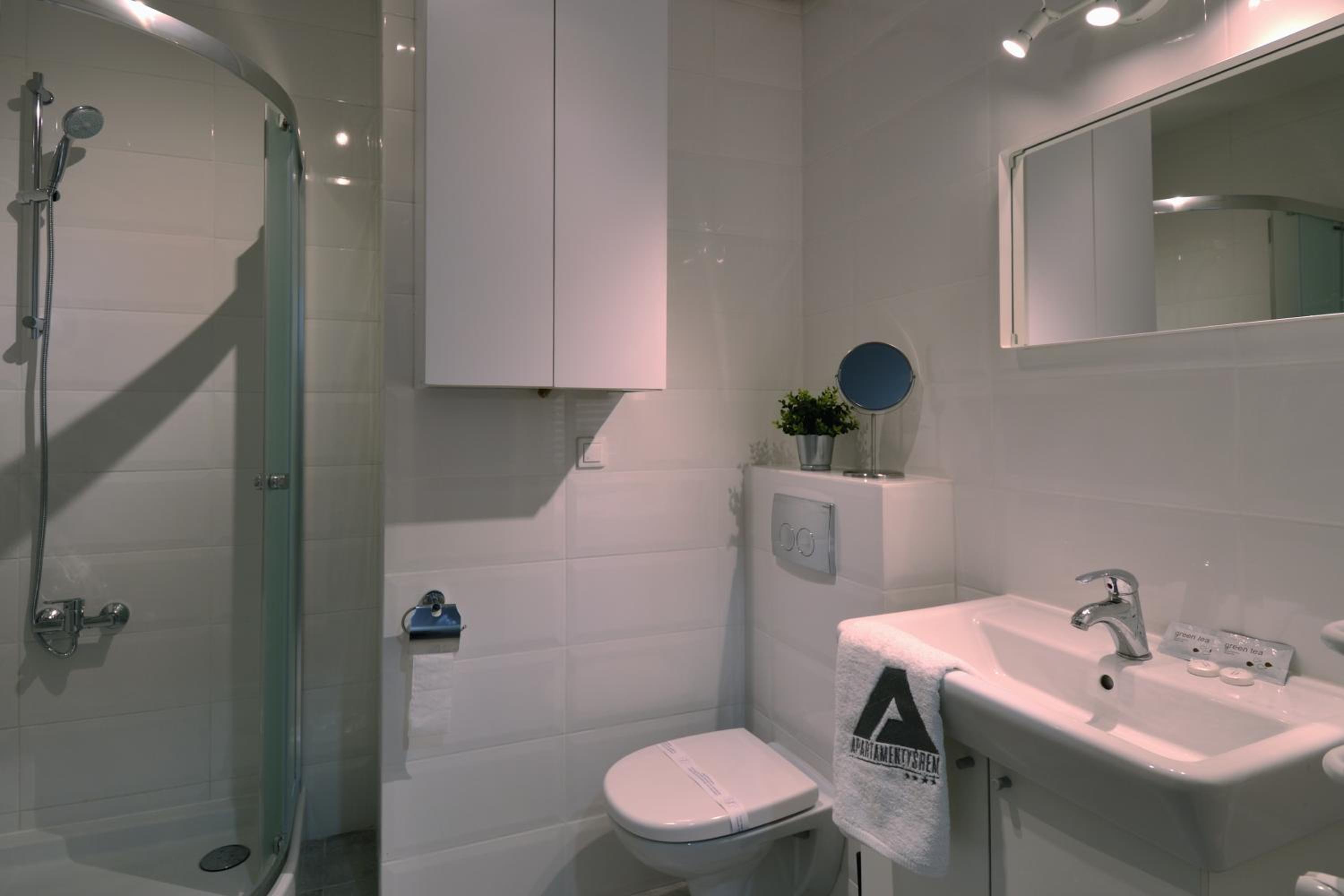 Apartment - Photo 2