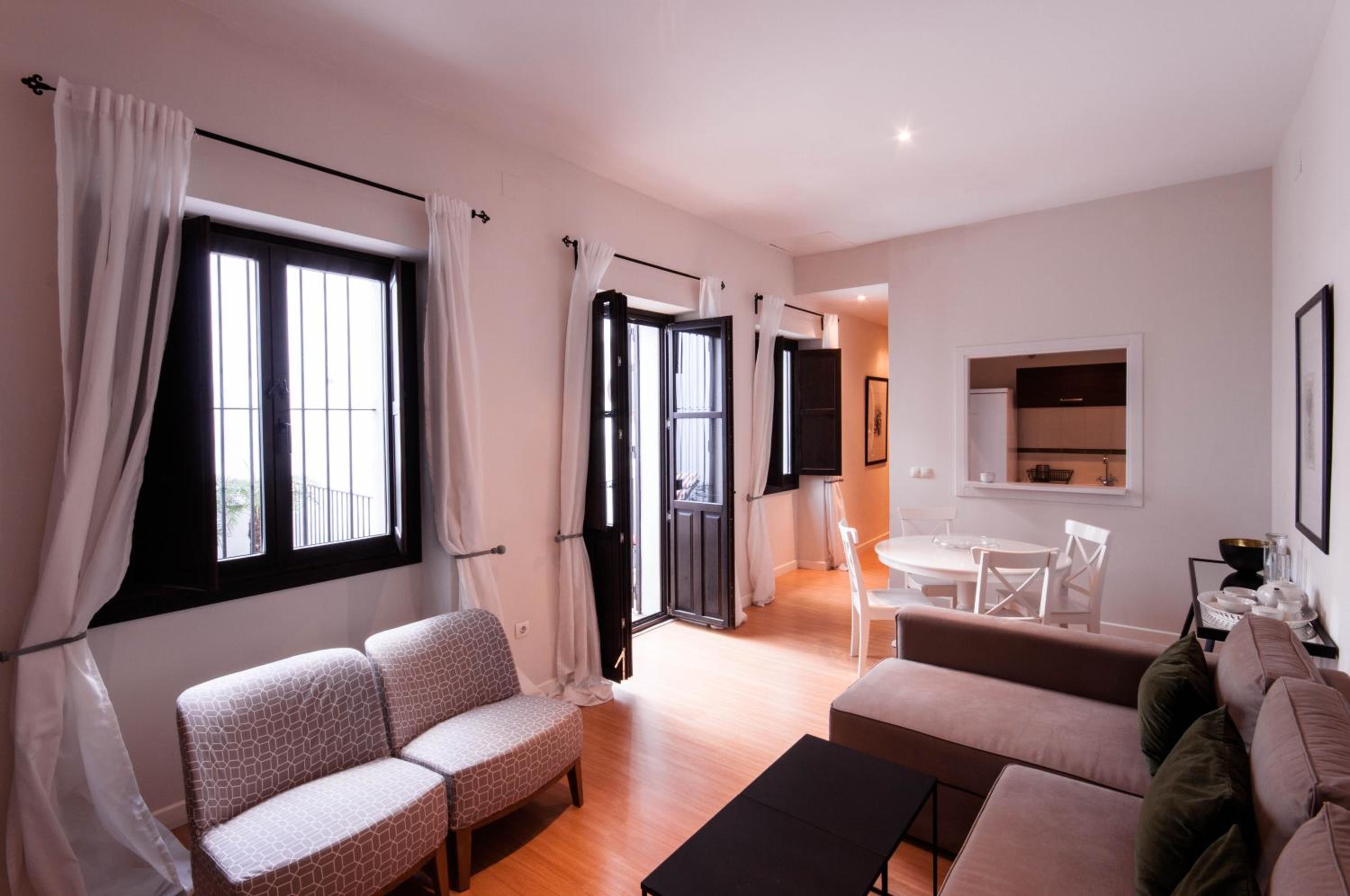 Apartment with Terrace photo 2