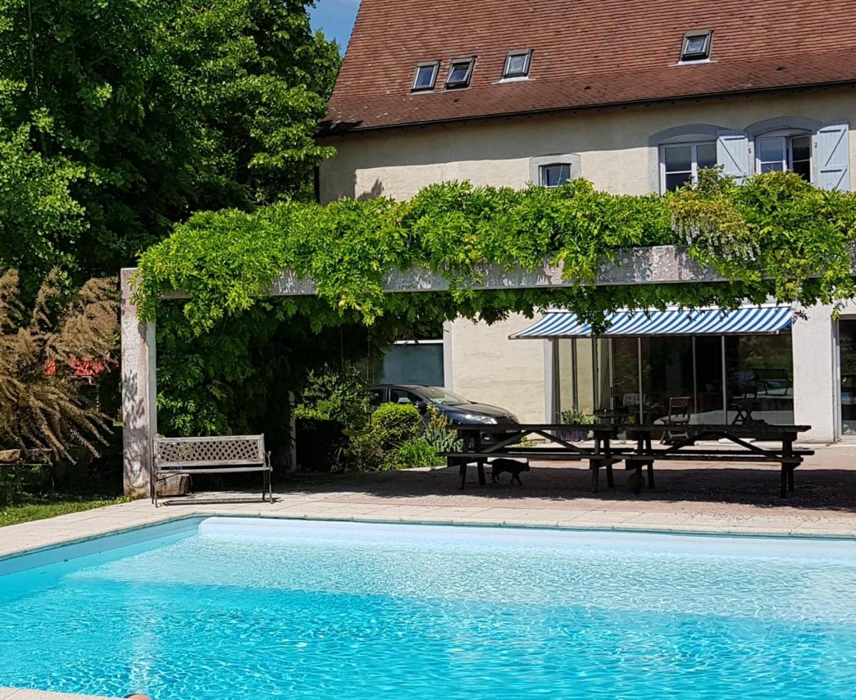Twin Room with Pool View photo 1