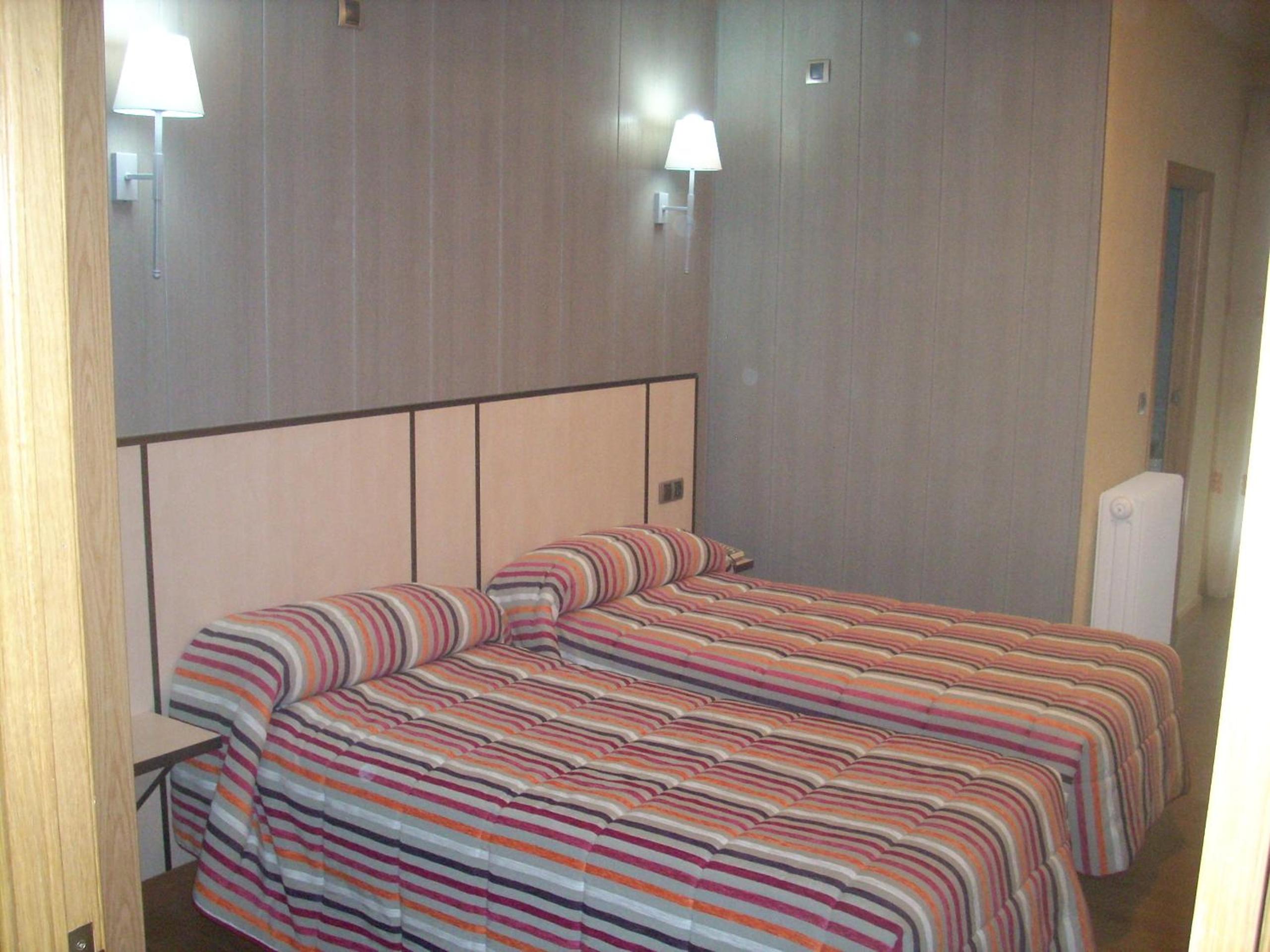 Triple Room - Photo 7