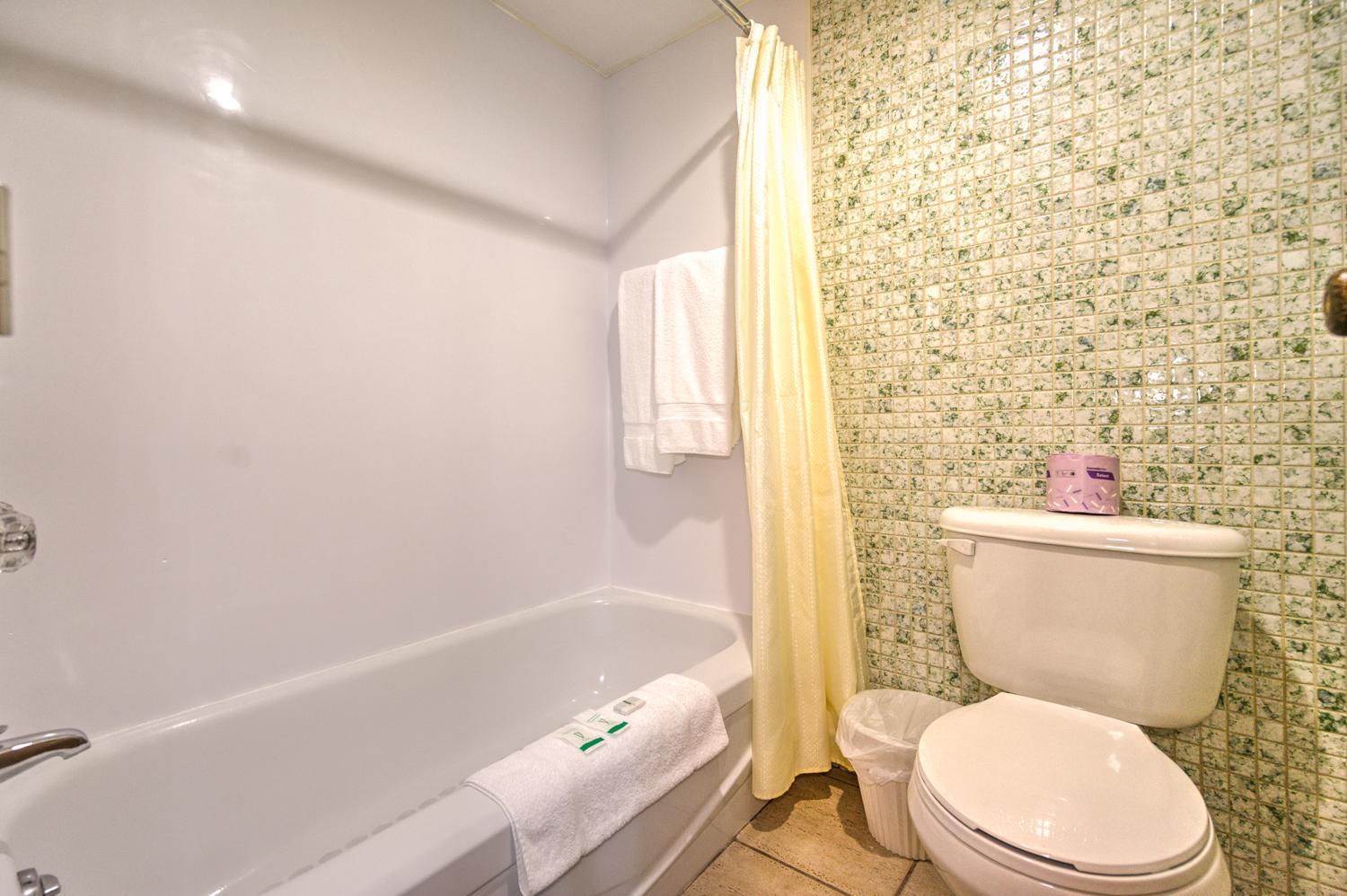 Comfort Suite photo 1