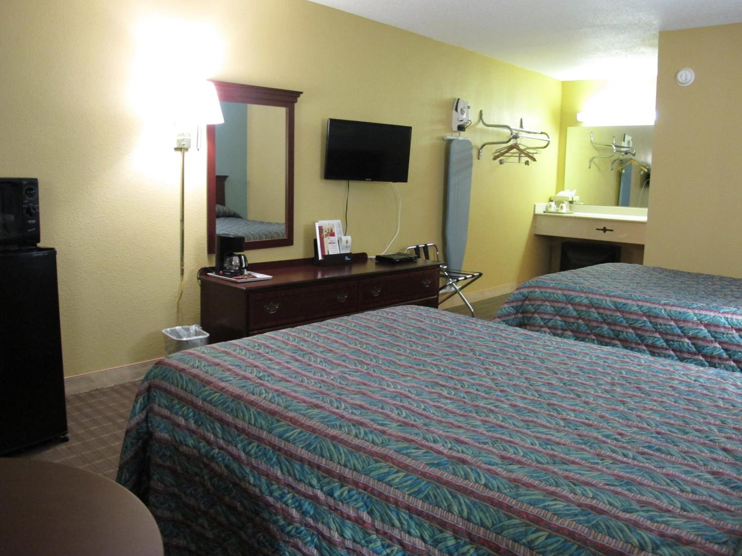 Double Room with Two Double Beds - Non-Smoking photo 1