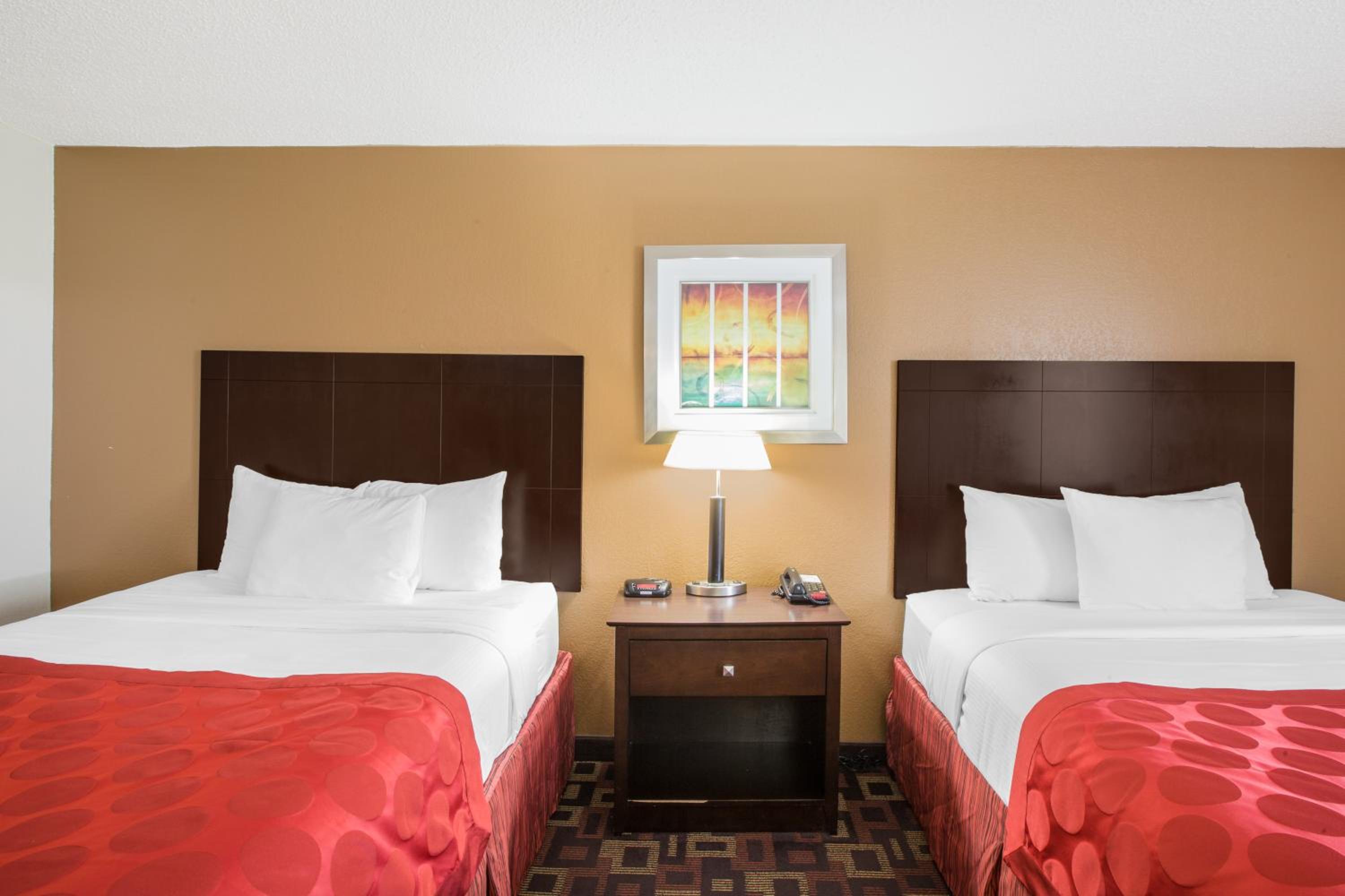 Queen Room with Two Queen Beds - Non-Smoking photo 1