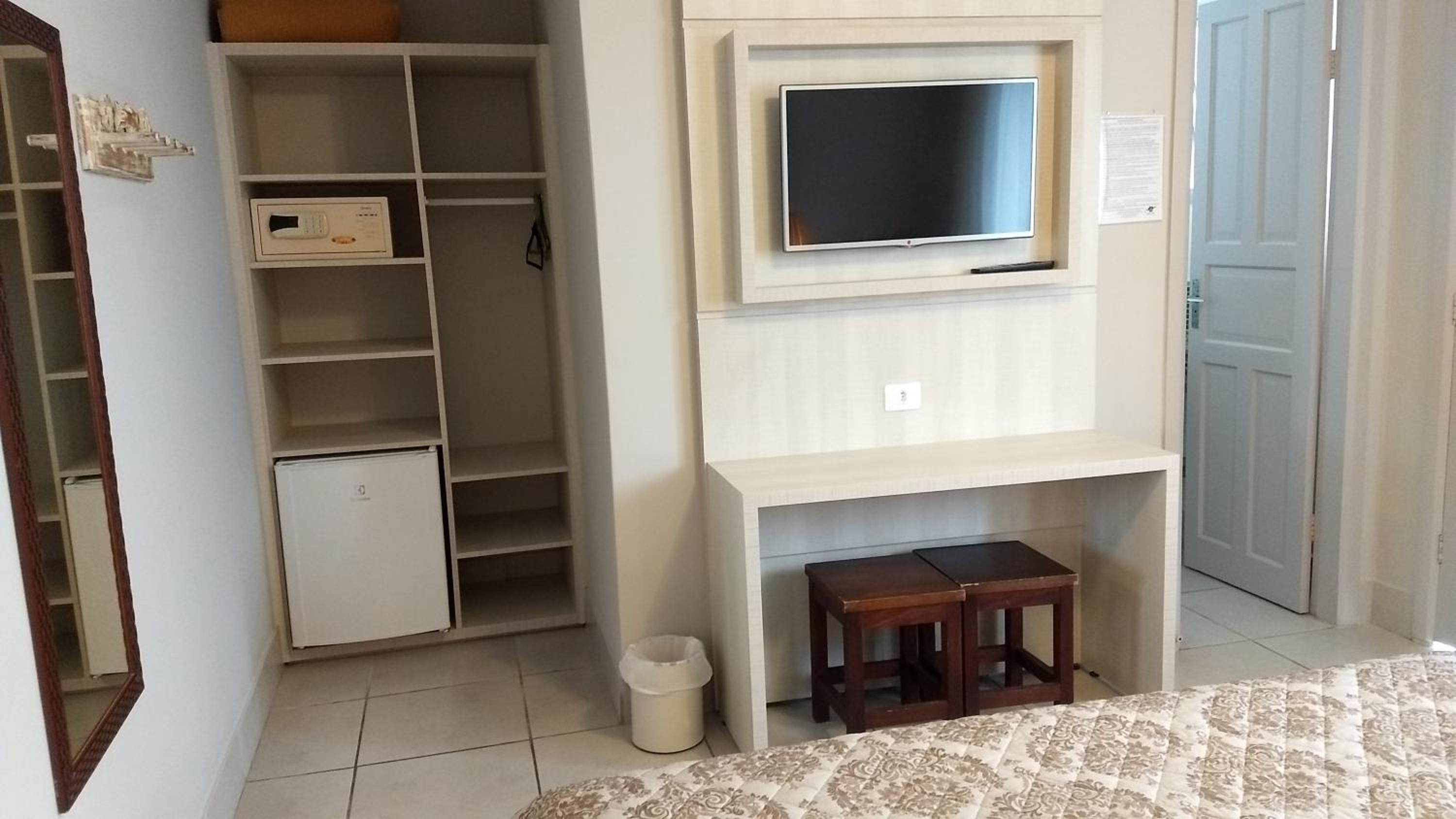 Standard Double Room - Photo 4