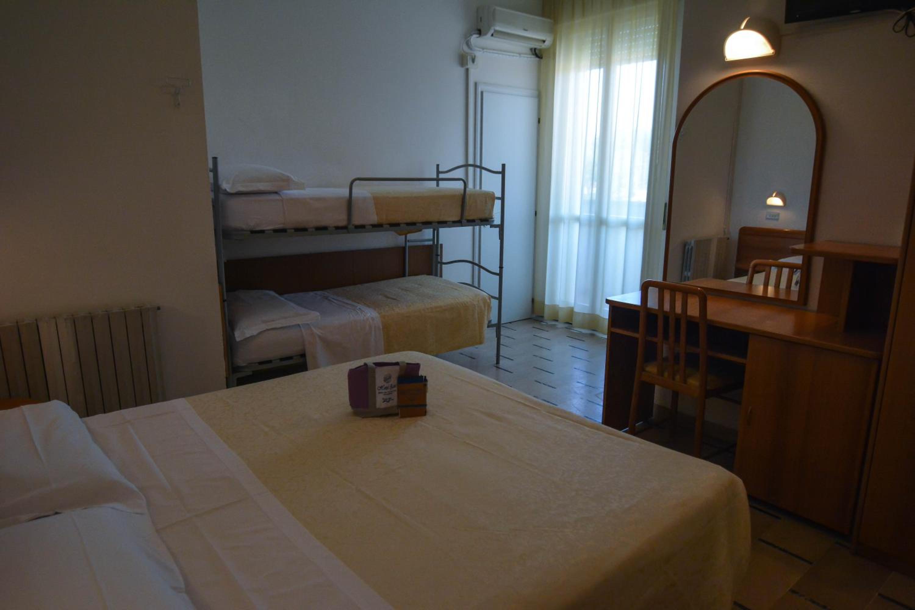 Quadruple Room photo 2
