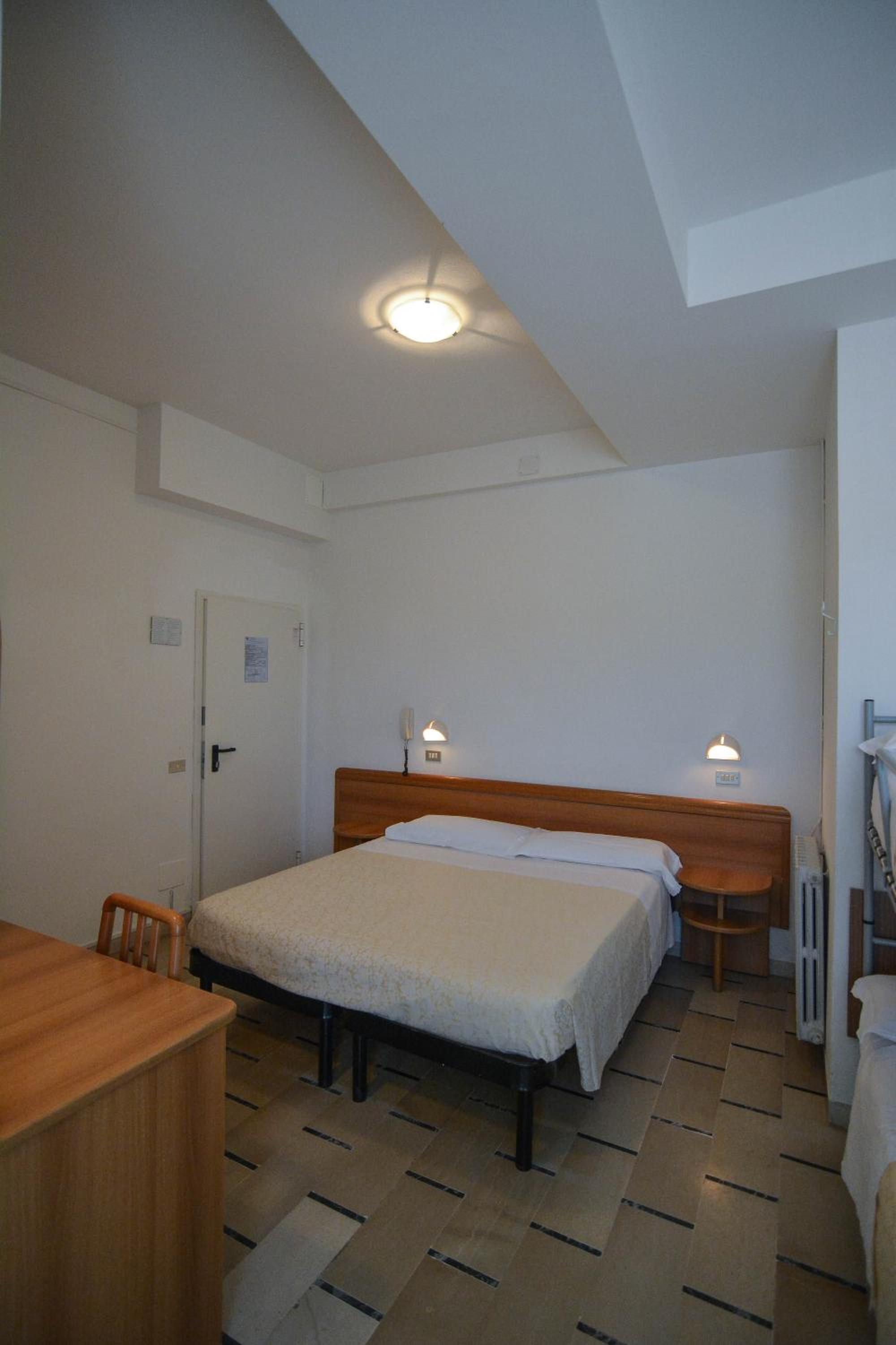 Double or Twin Room photo 1