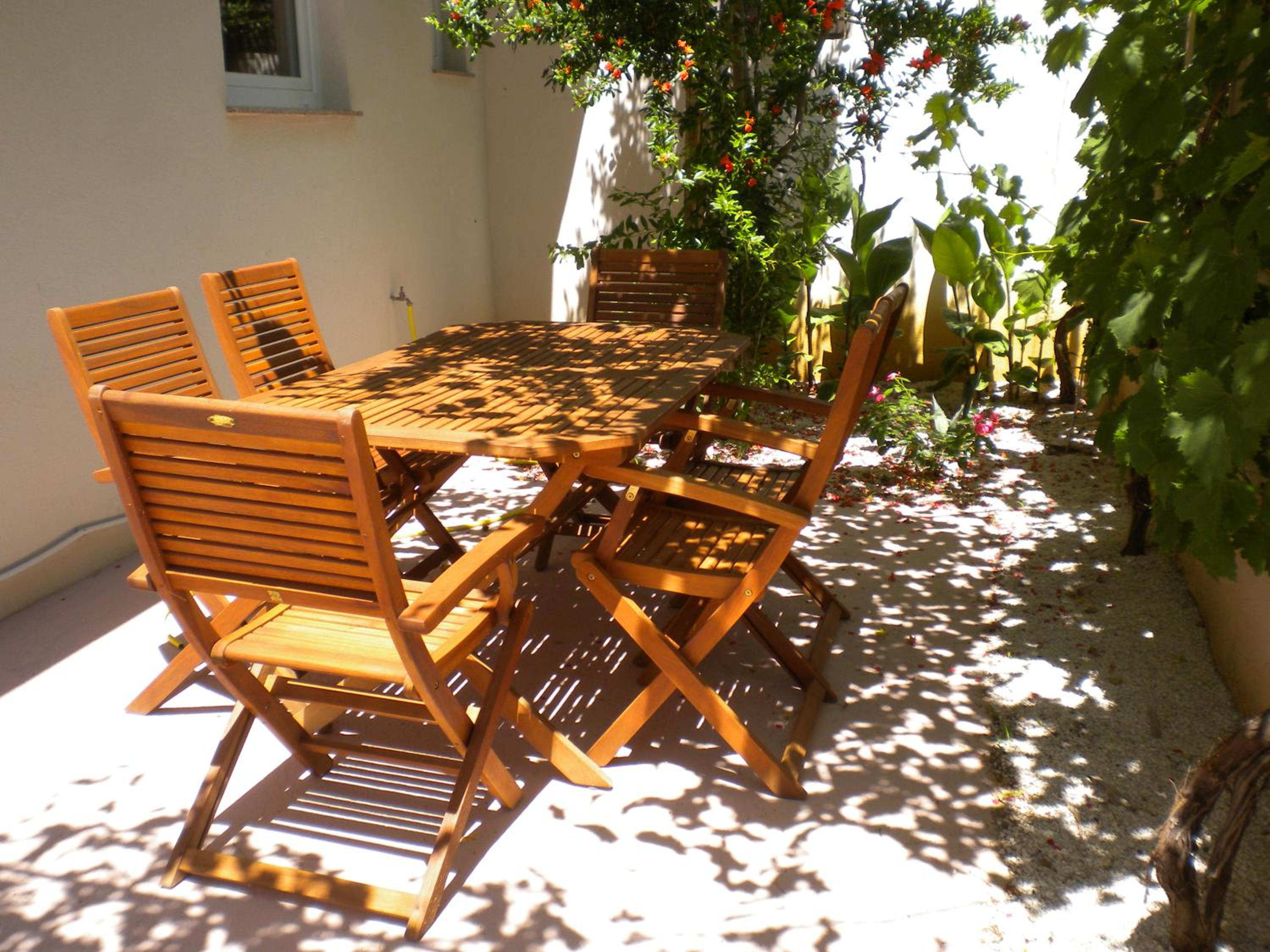 Apartment with Garden View photo 2