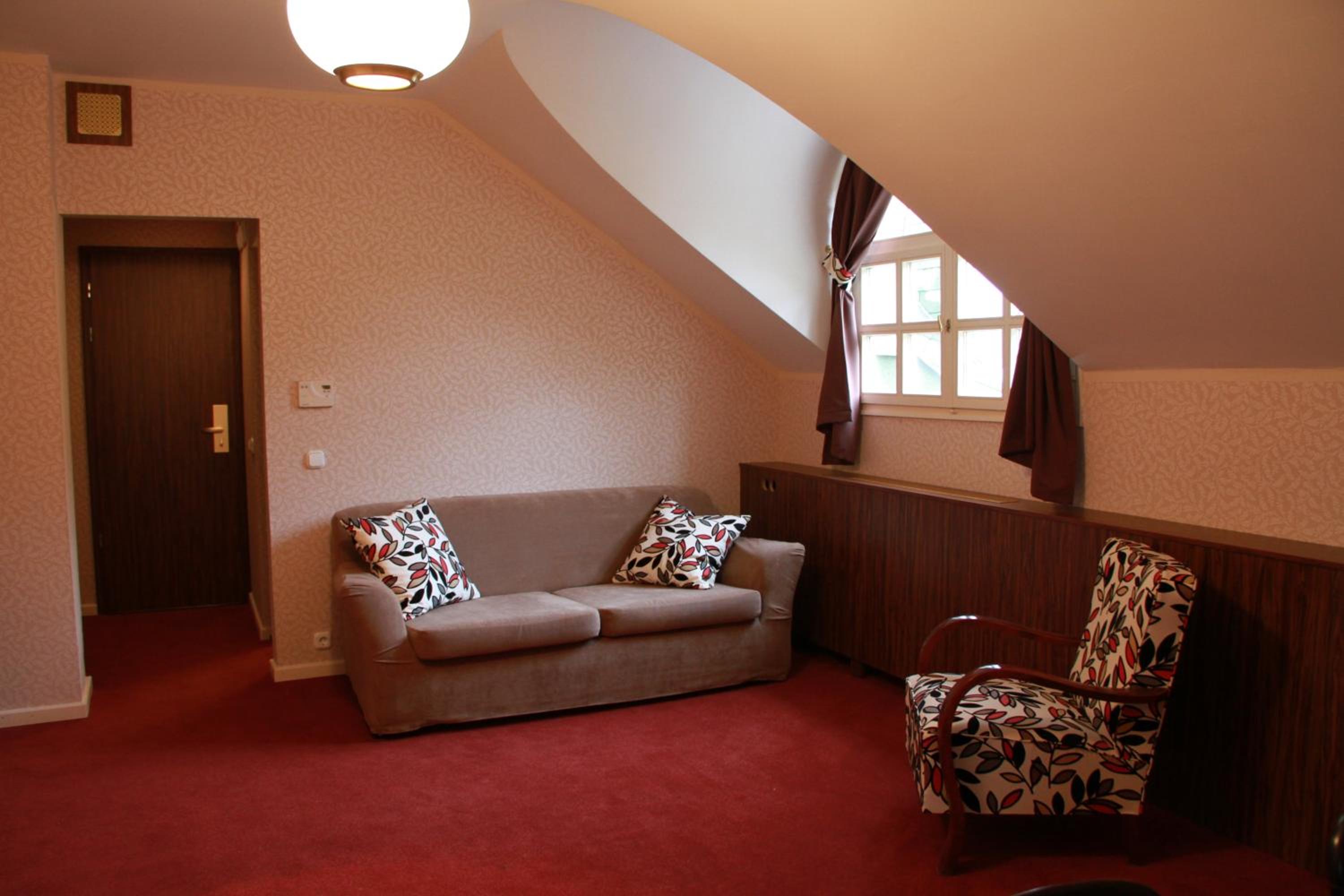 Suite (2 Adults) - Photo 3