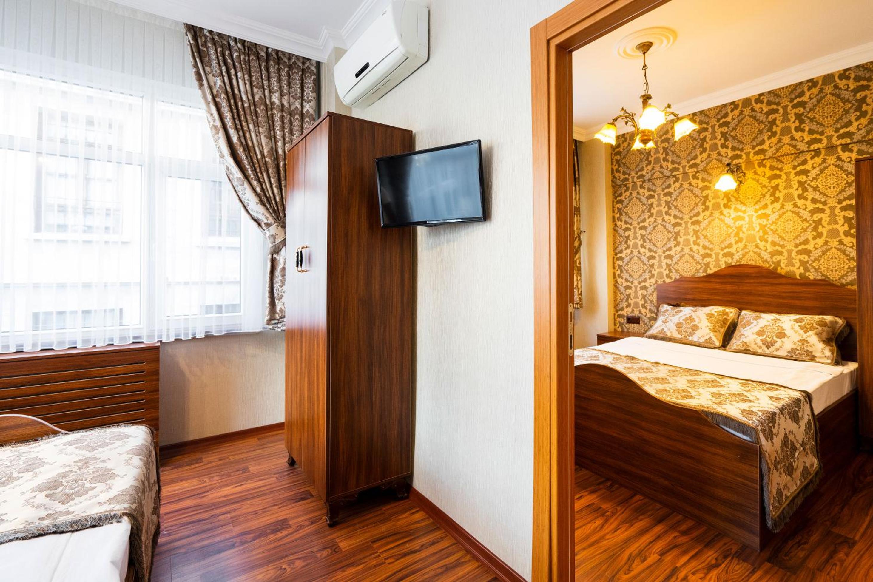 Family Connecting Suite photo 2