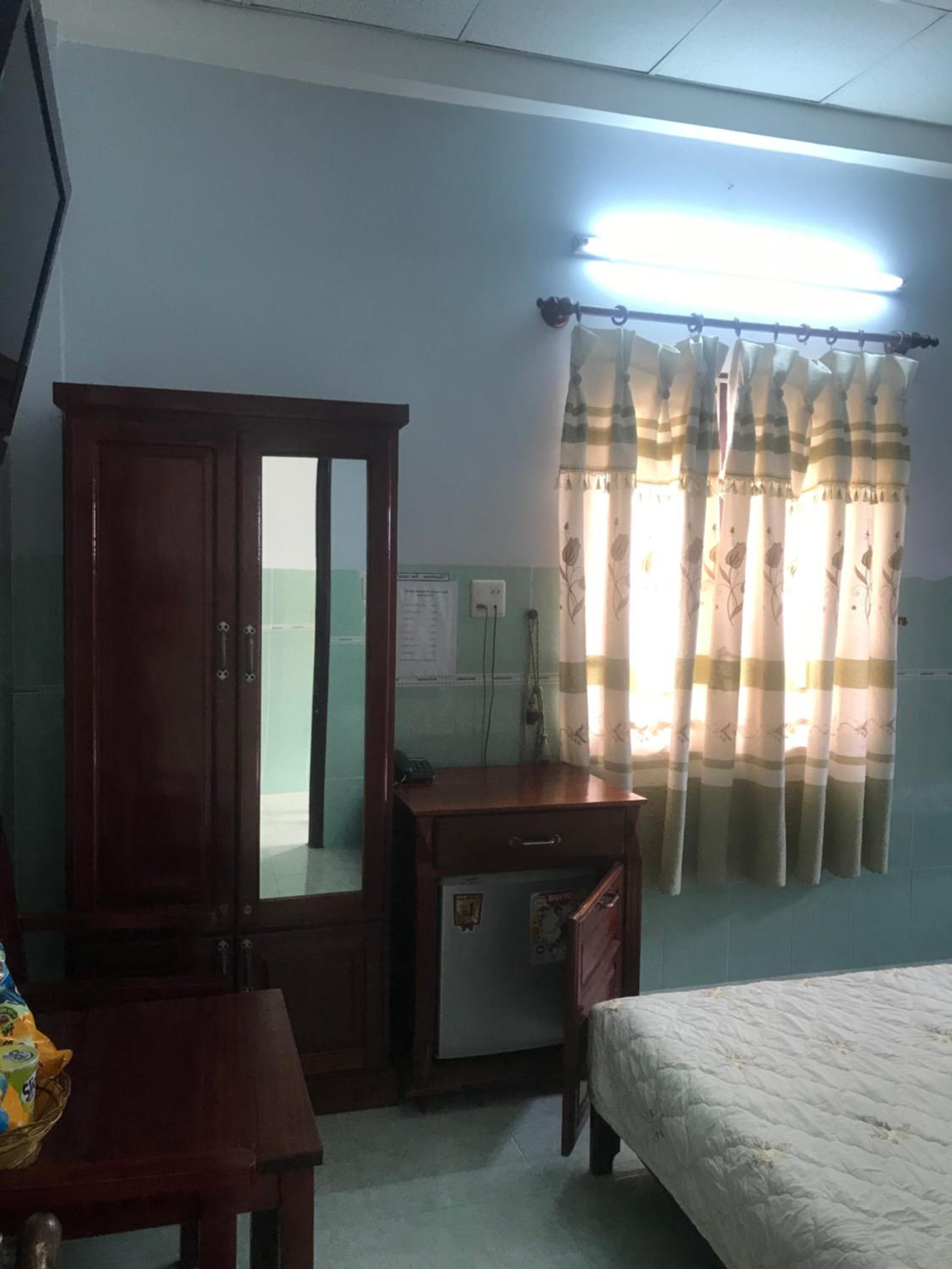 Family Room - Photo 8