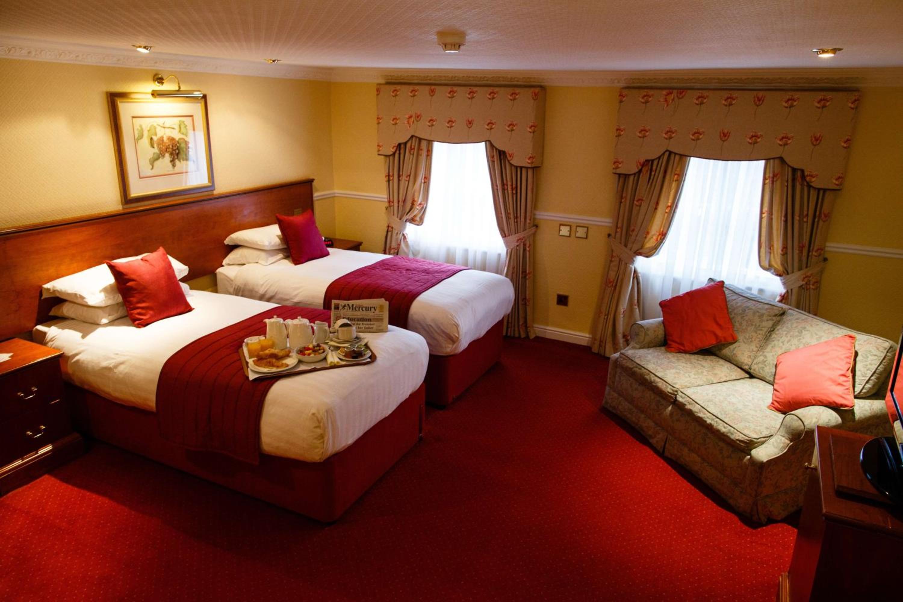 Superior Twin Room - Non-Smoking photo 2