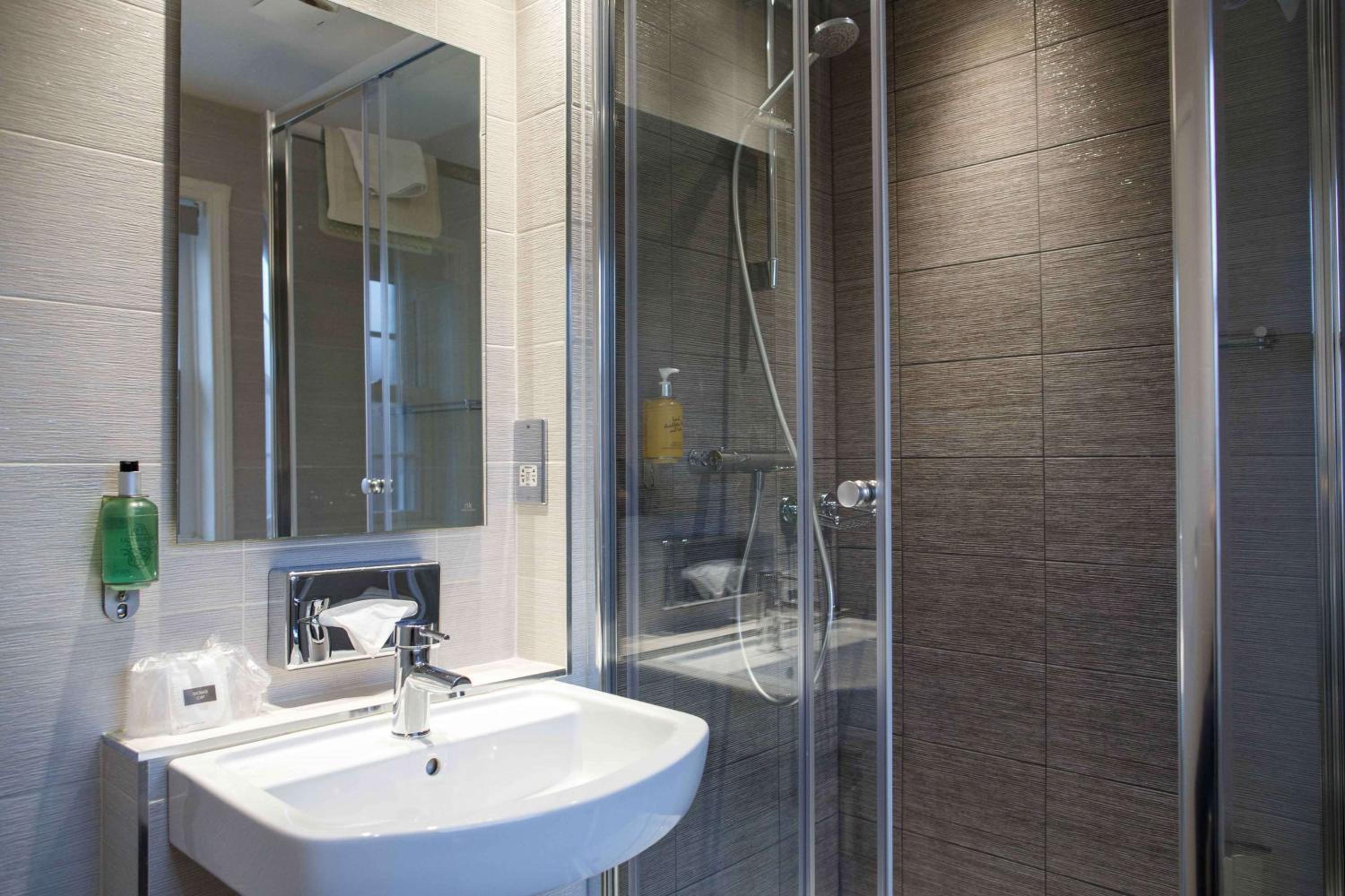 Superior Double Room - Non-Smoking photo 2