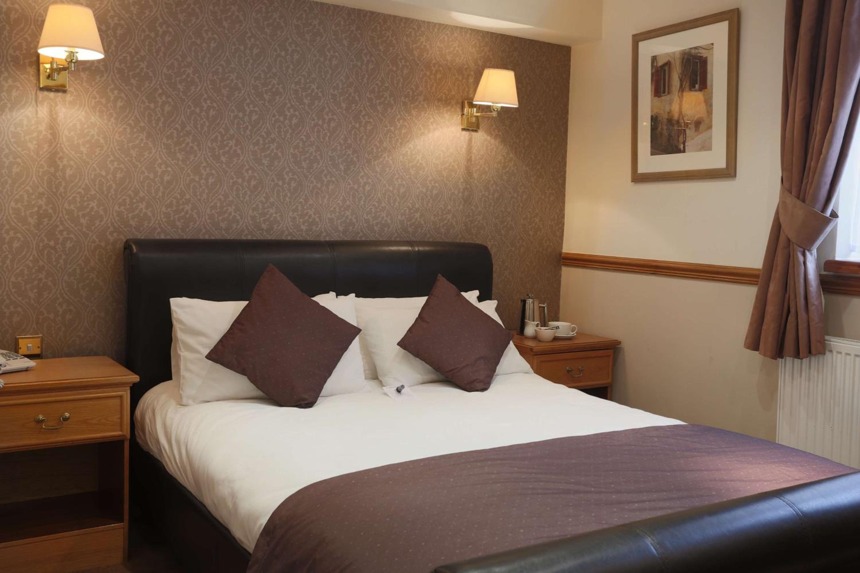 Standard Double Room - Photo 2