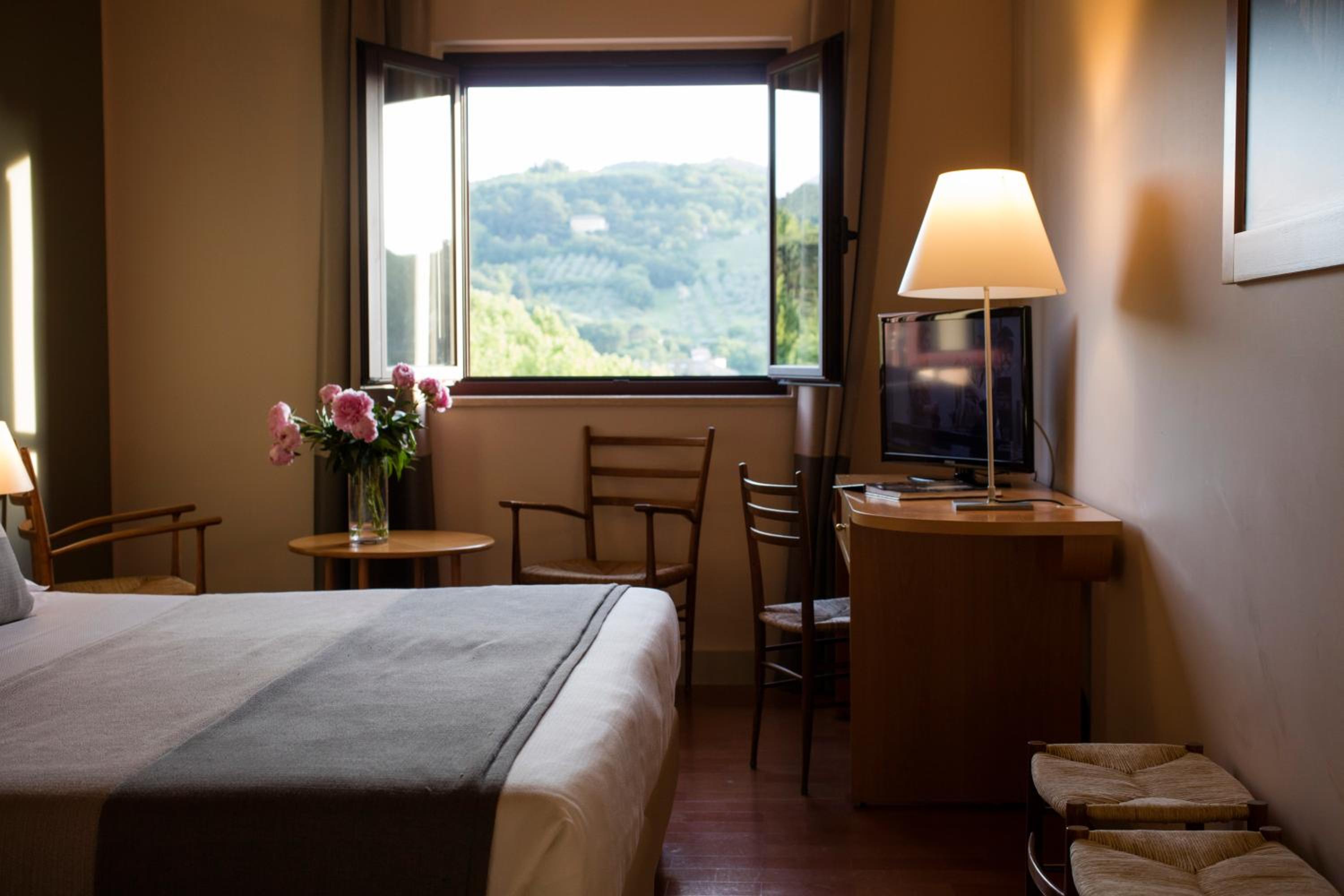 Superior Double or Twin Room - Photo 2